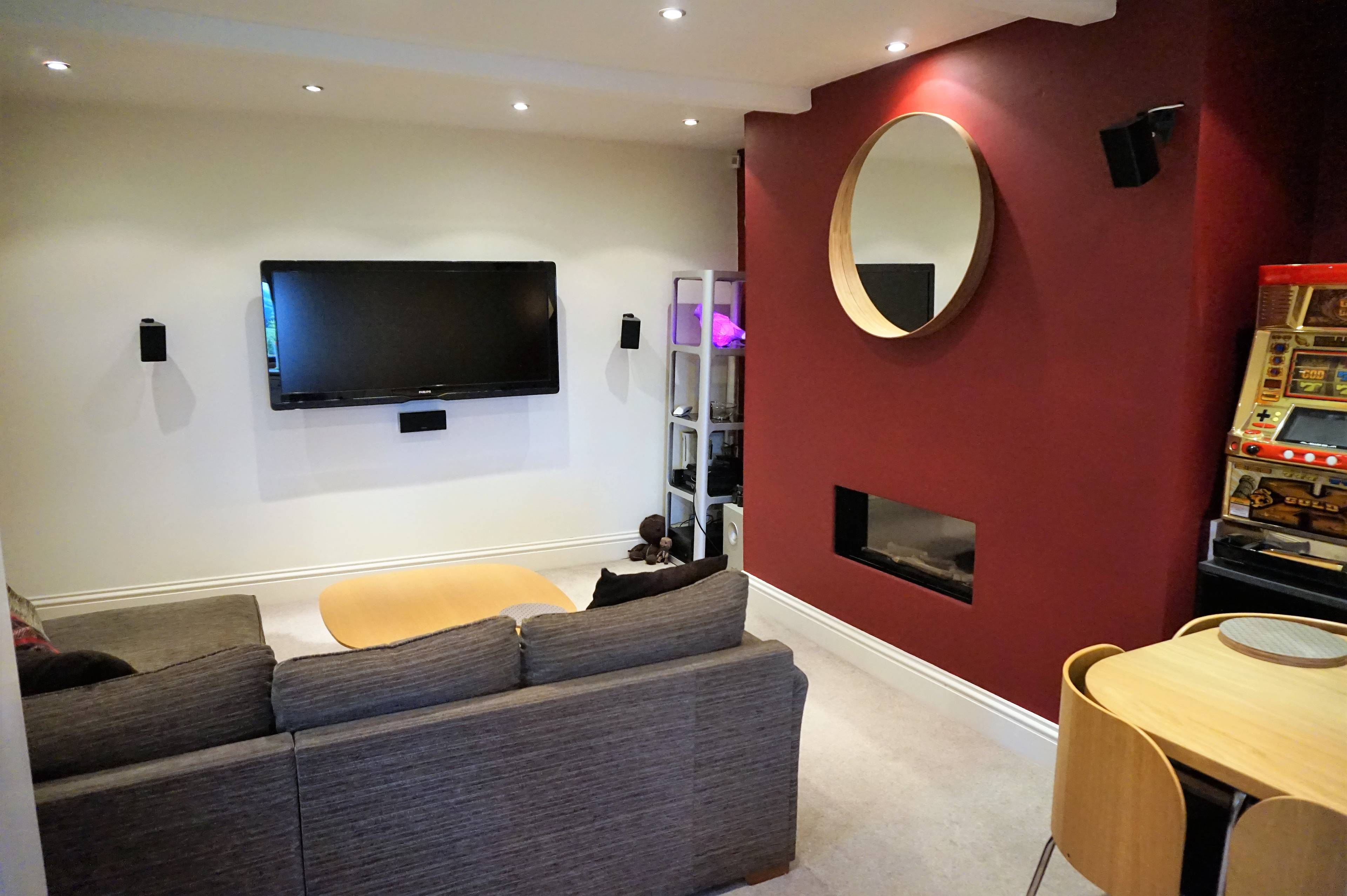 Lounge/Dining Room