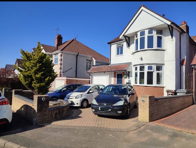 3 bedroom detached house