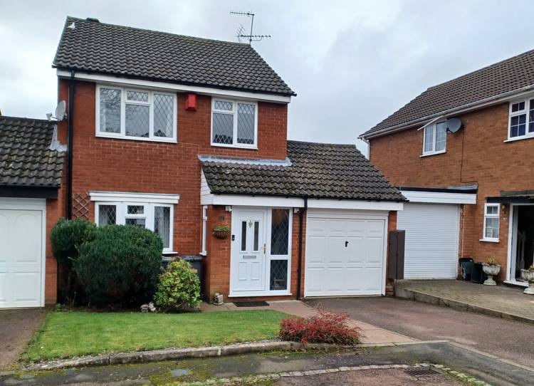 3 bedroom detached house