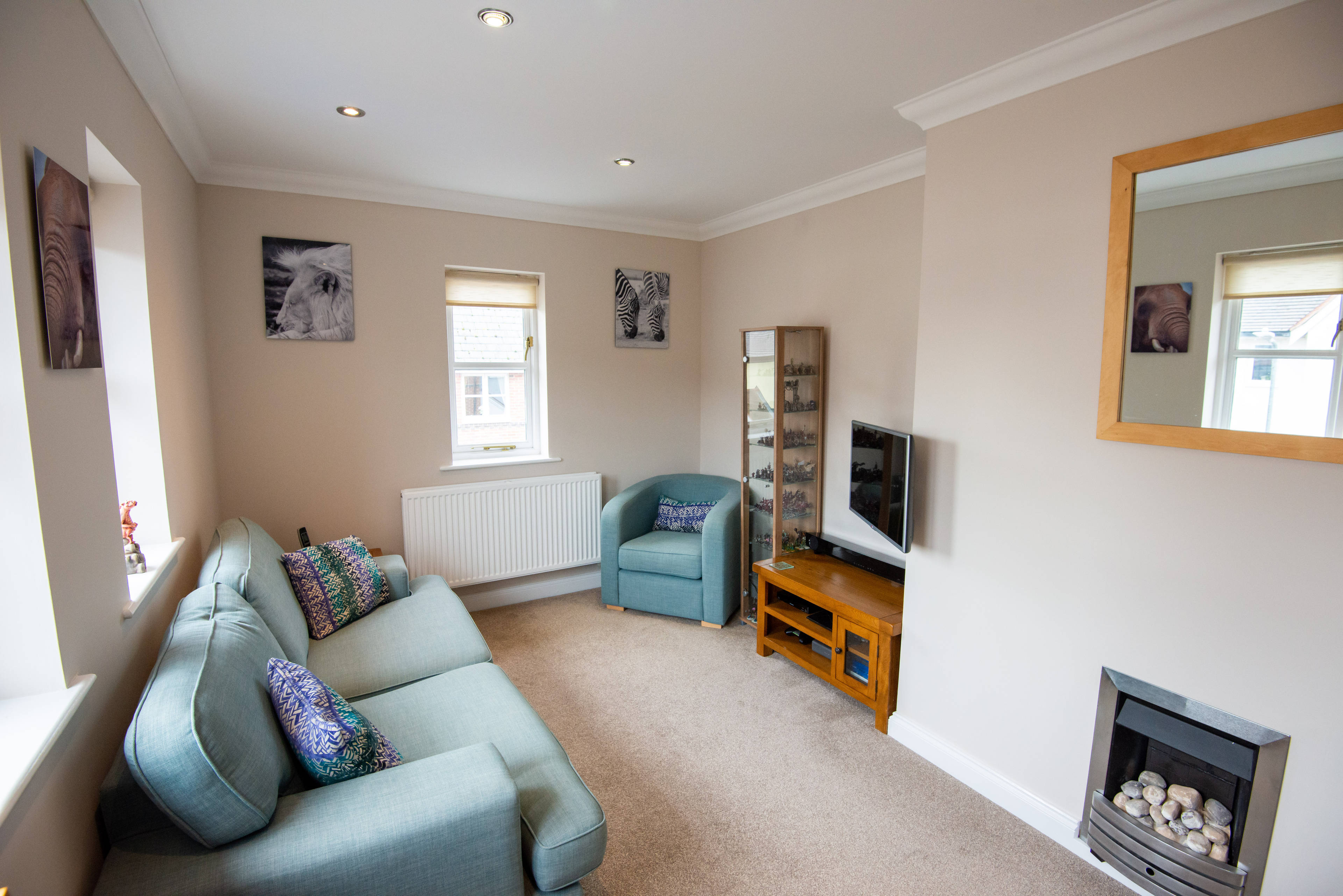 Lounge/Dining Room