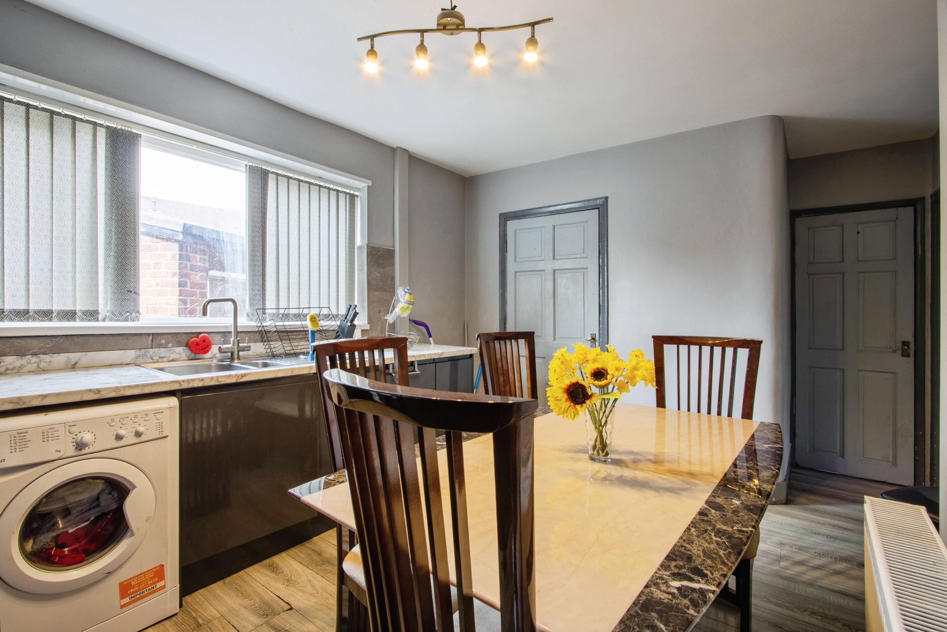 Kitchen/Dining Room