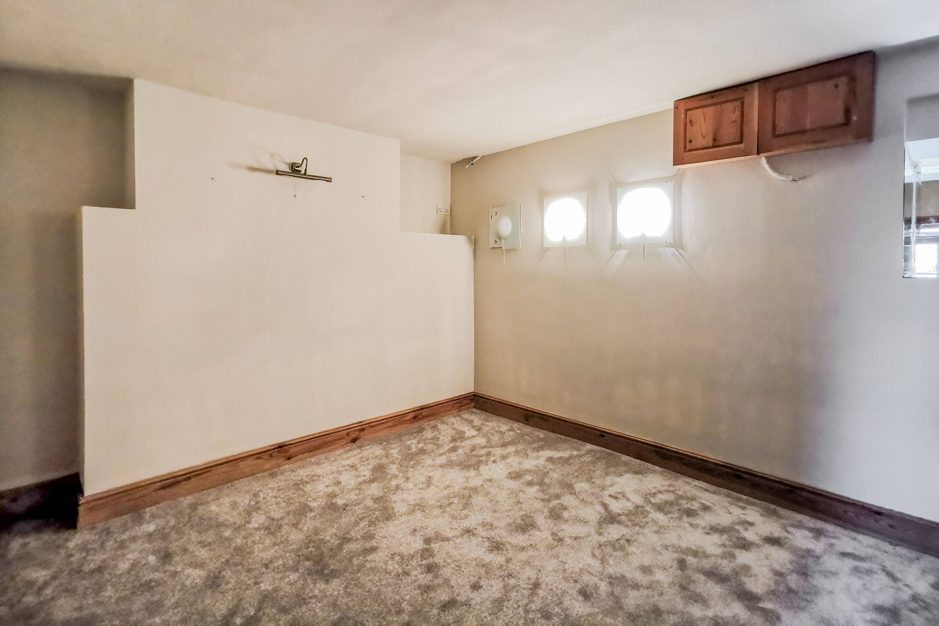 Reception/Bedroom