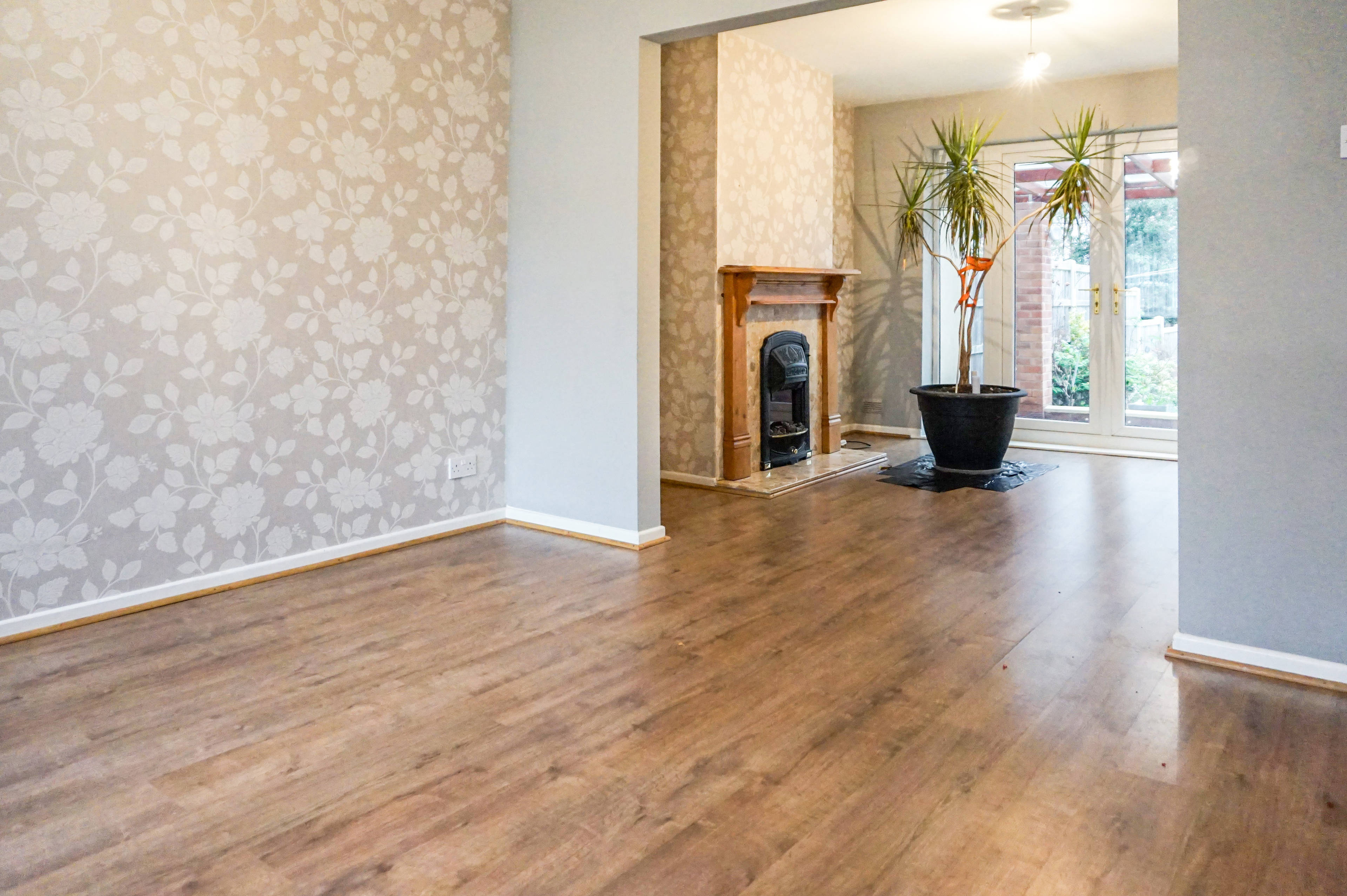 Lounge/Dining Room