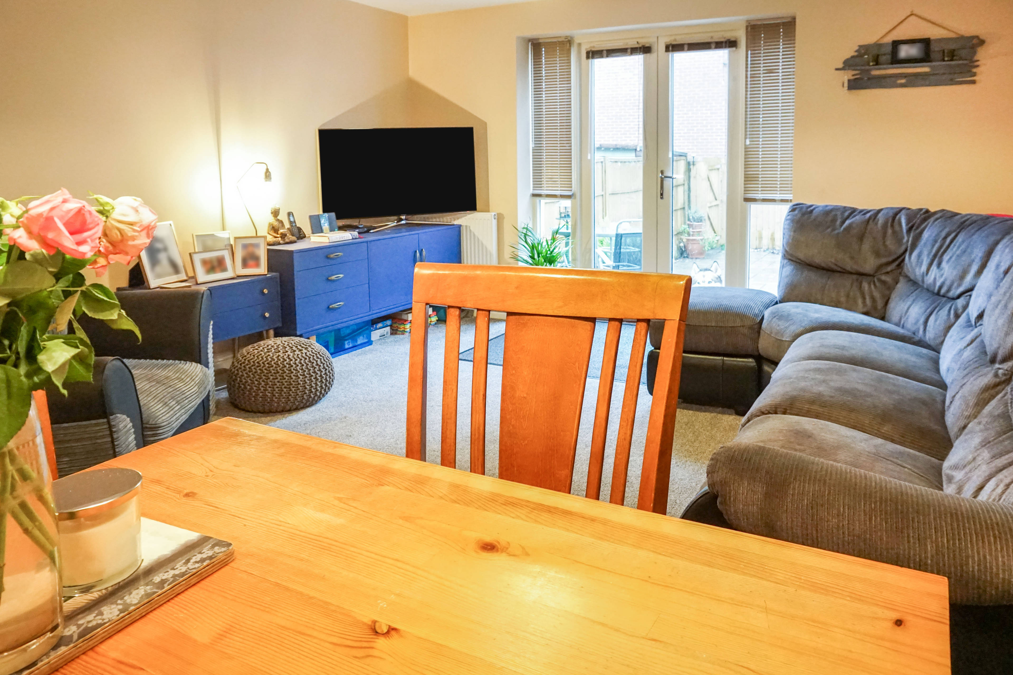 Lounge/Dining Room