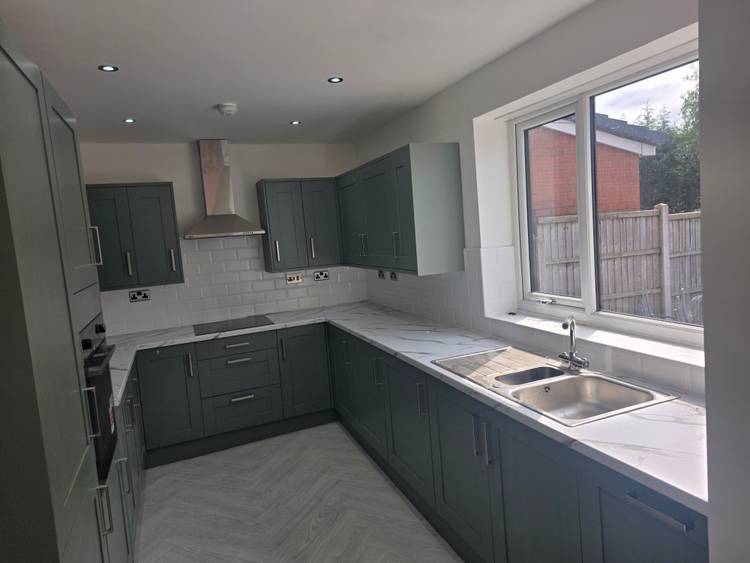 3 bedroom semi-detached house