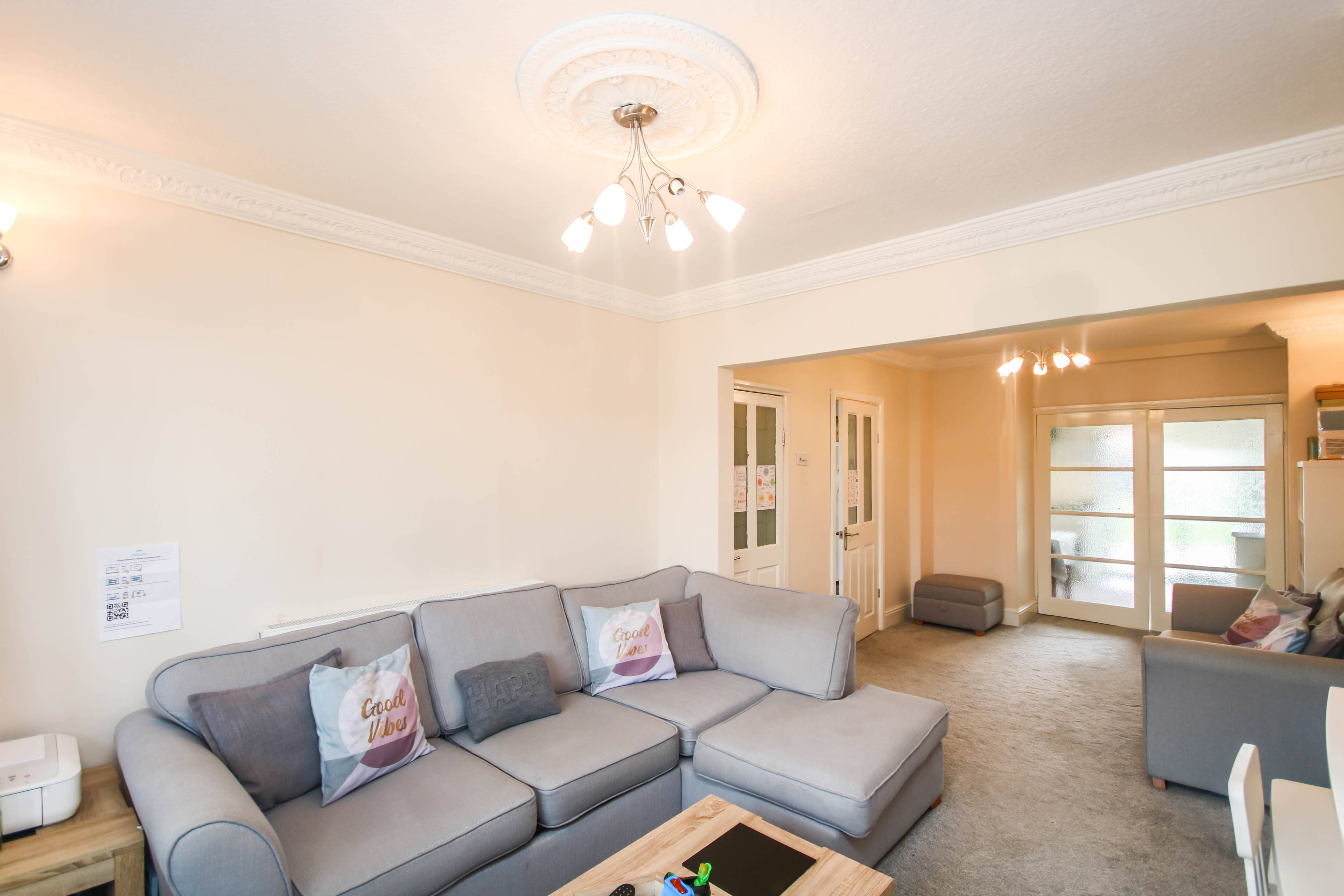 Lounge/Dining Room