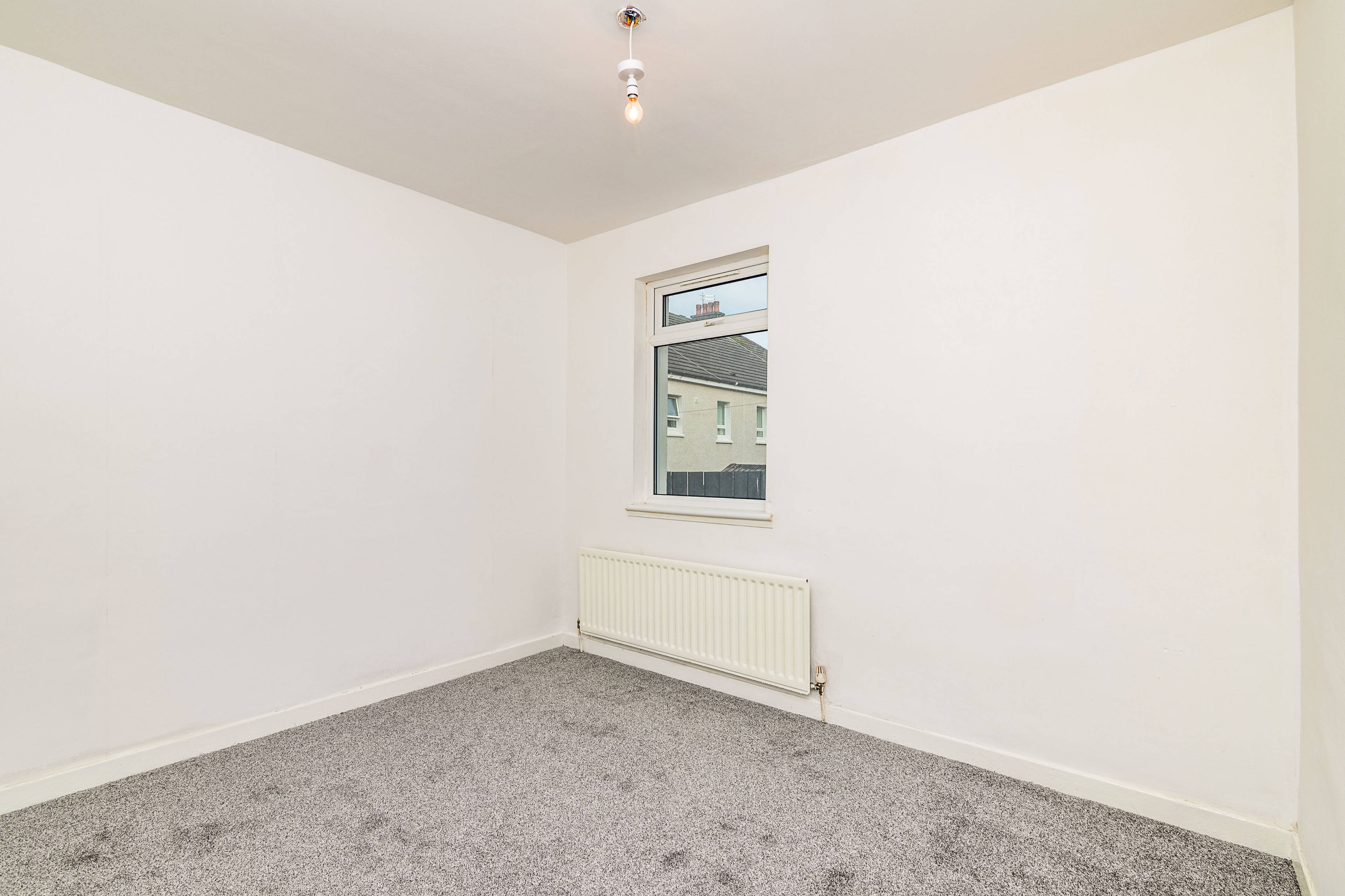 Bed 3 / Dining Room