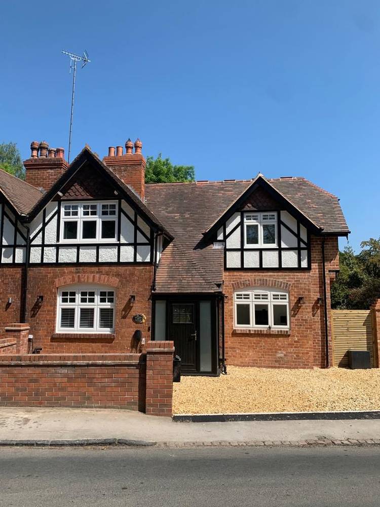 3 bedroom semi-detached house