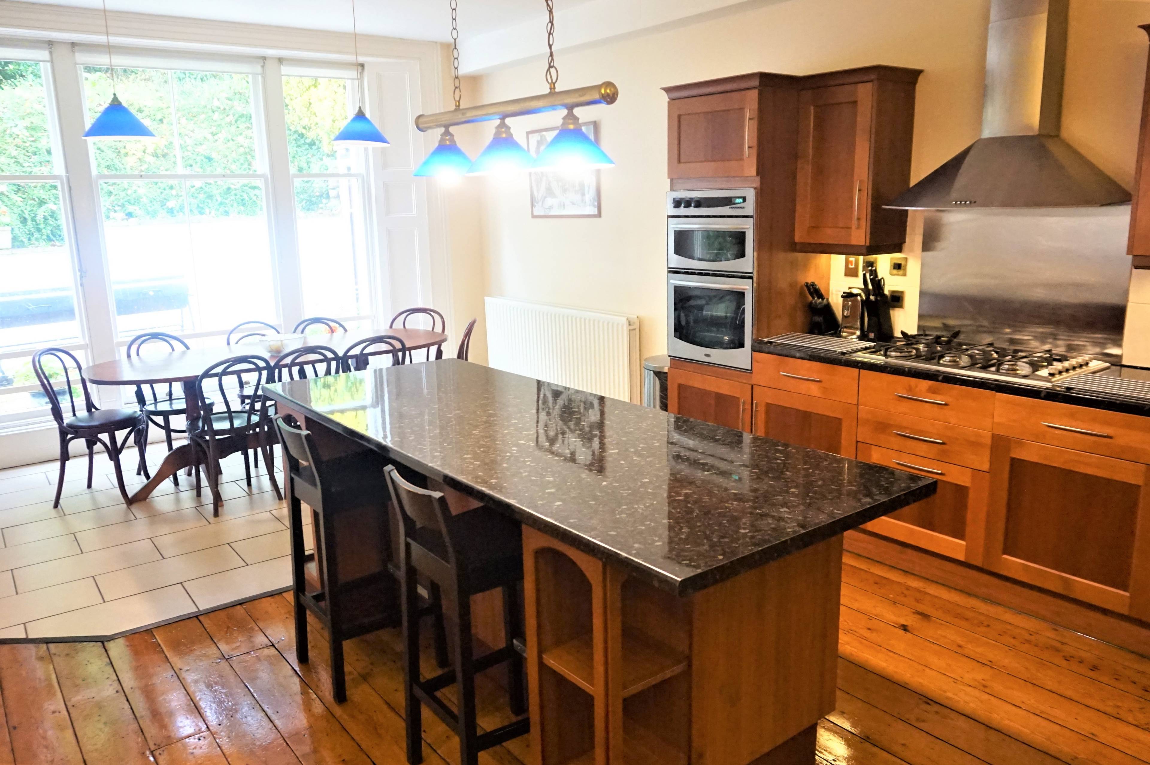 Kitchen/Breakfast