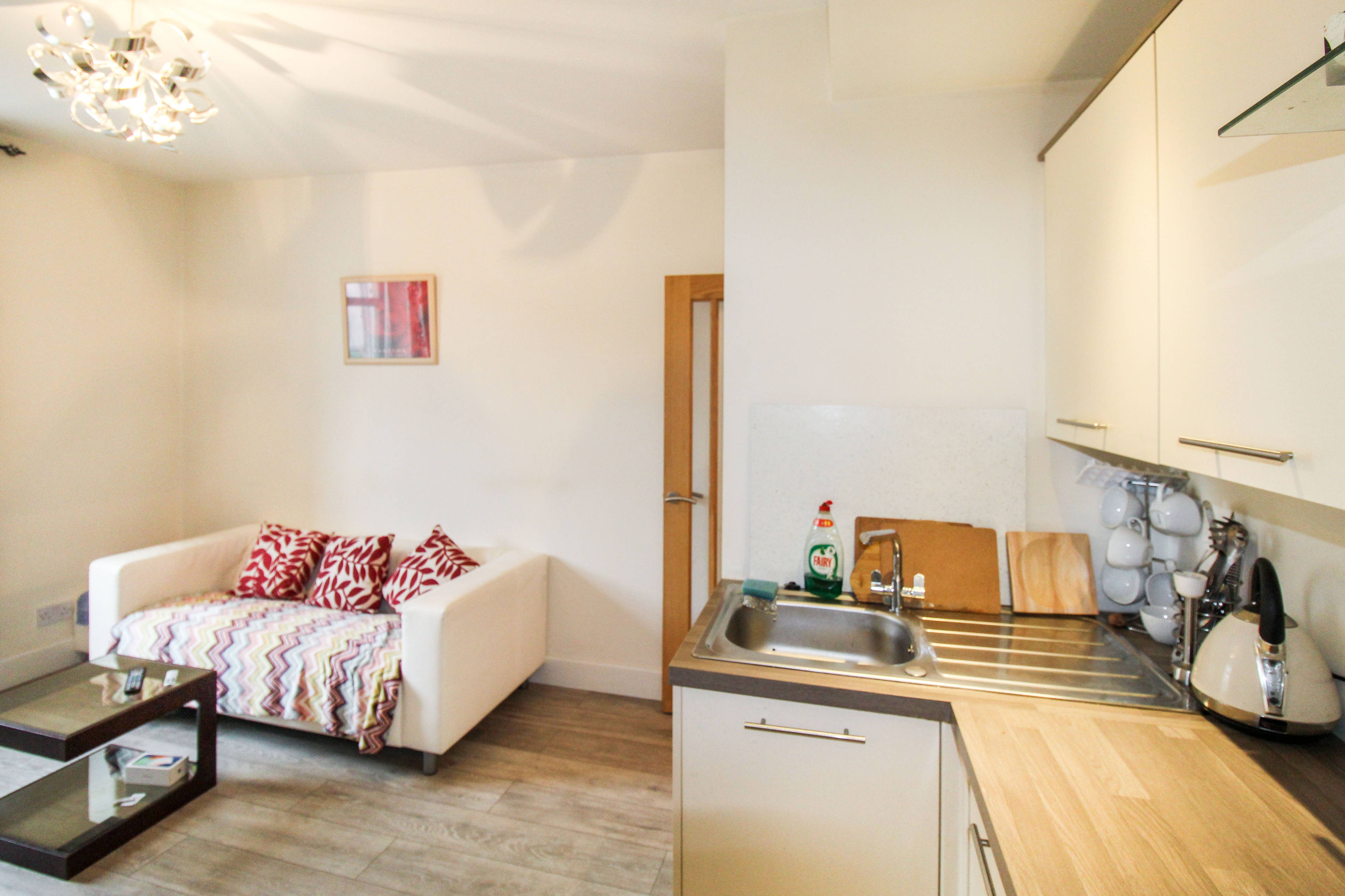 Lounge / Kitchen