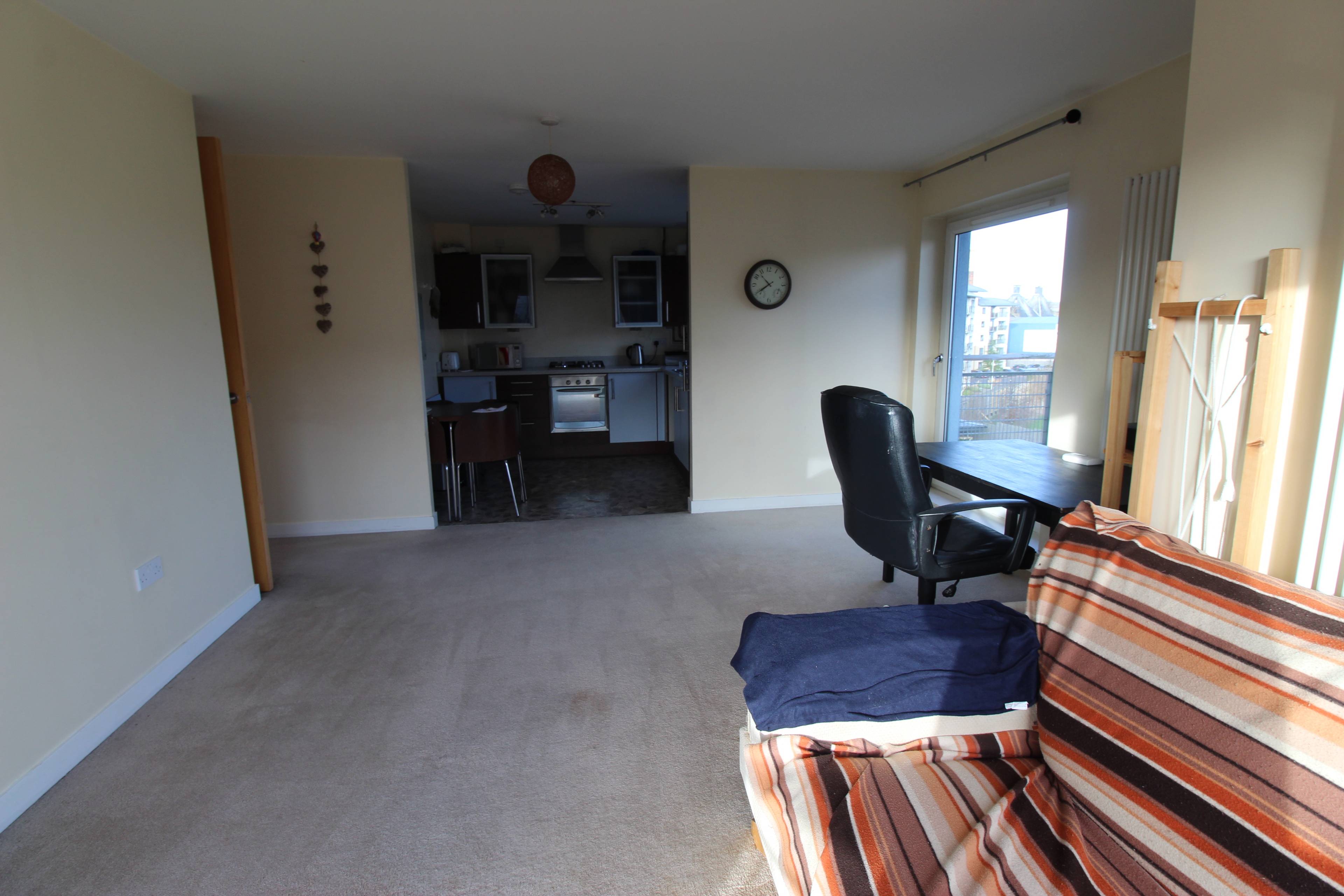 Lounge / Kitchen