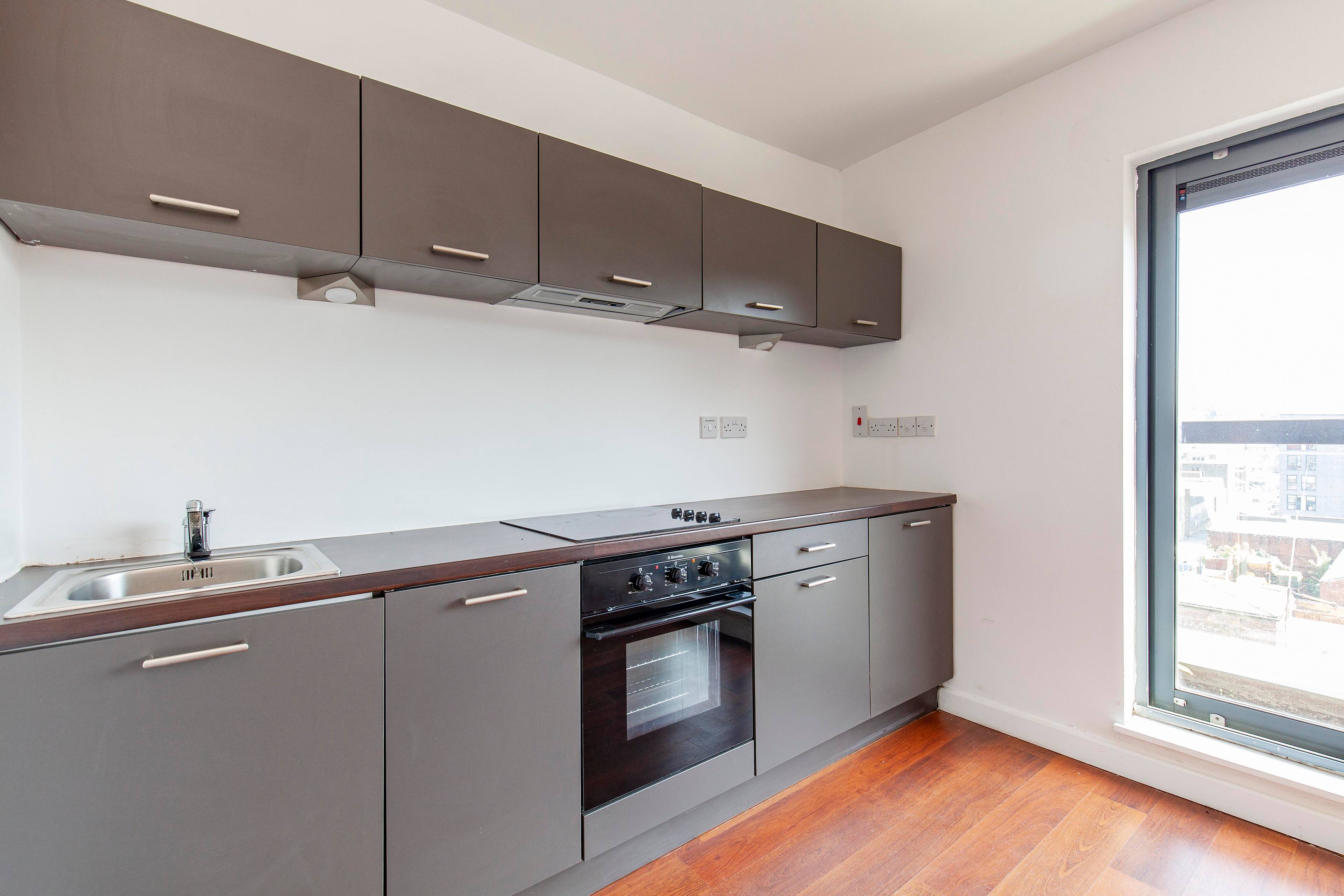 Lounge / Kitchen