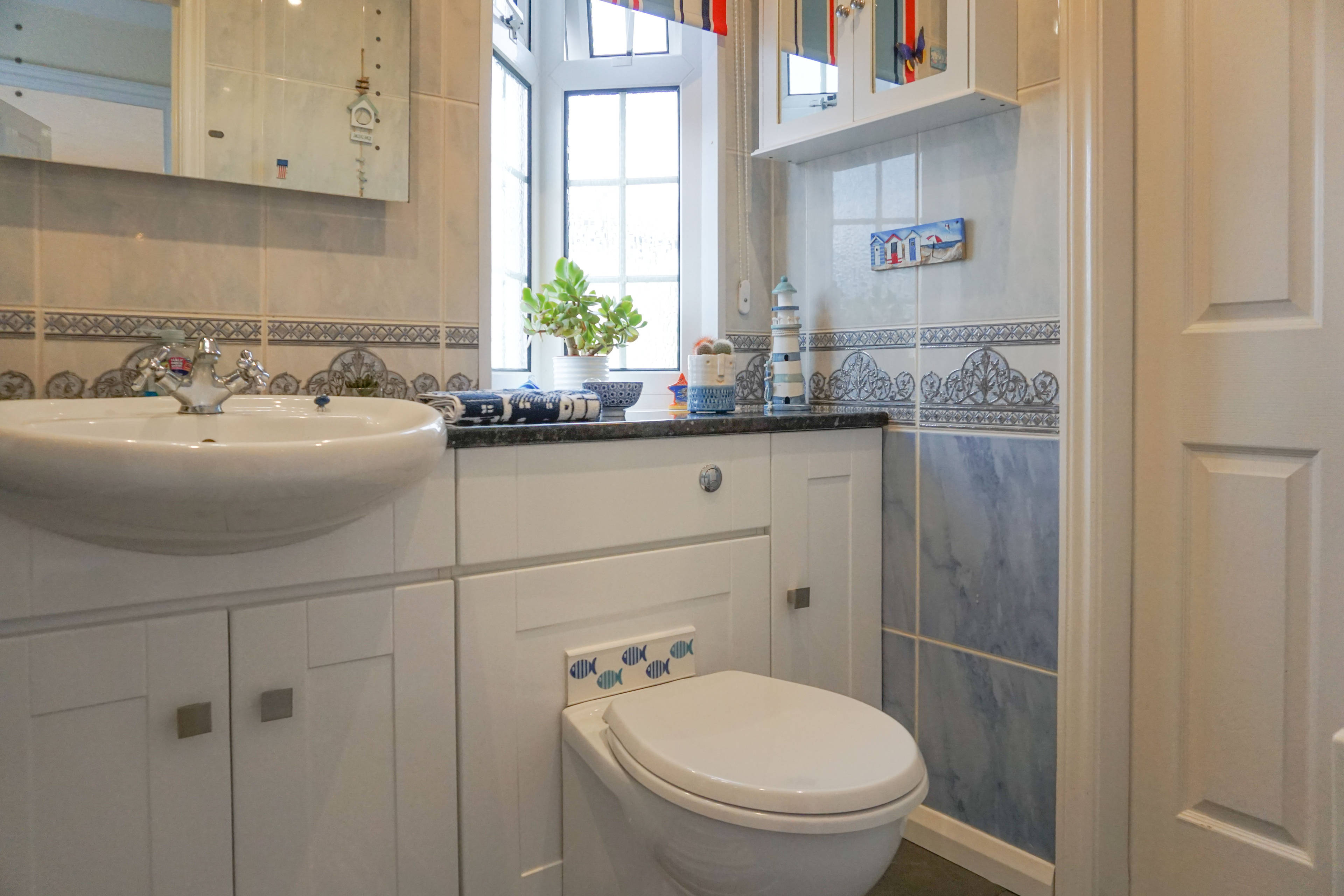 Jack & Jill En-suite