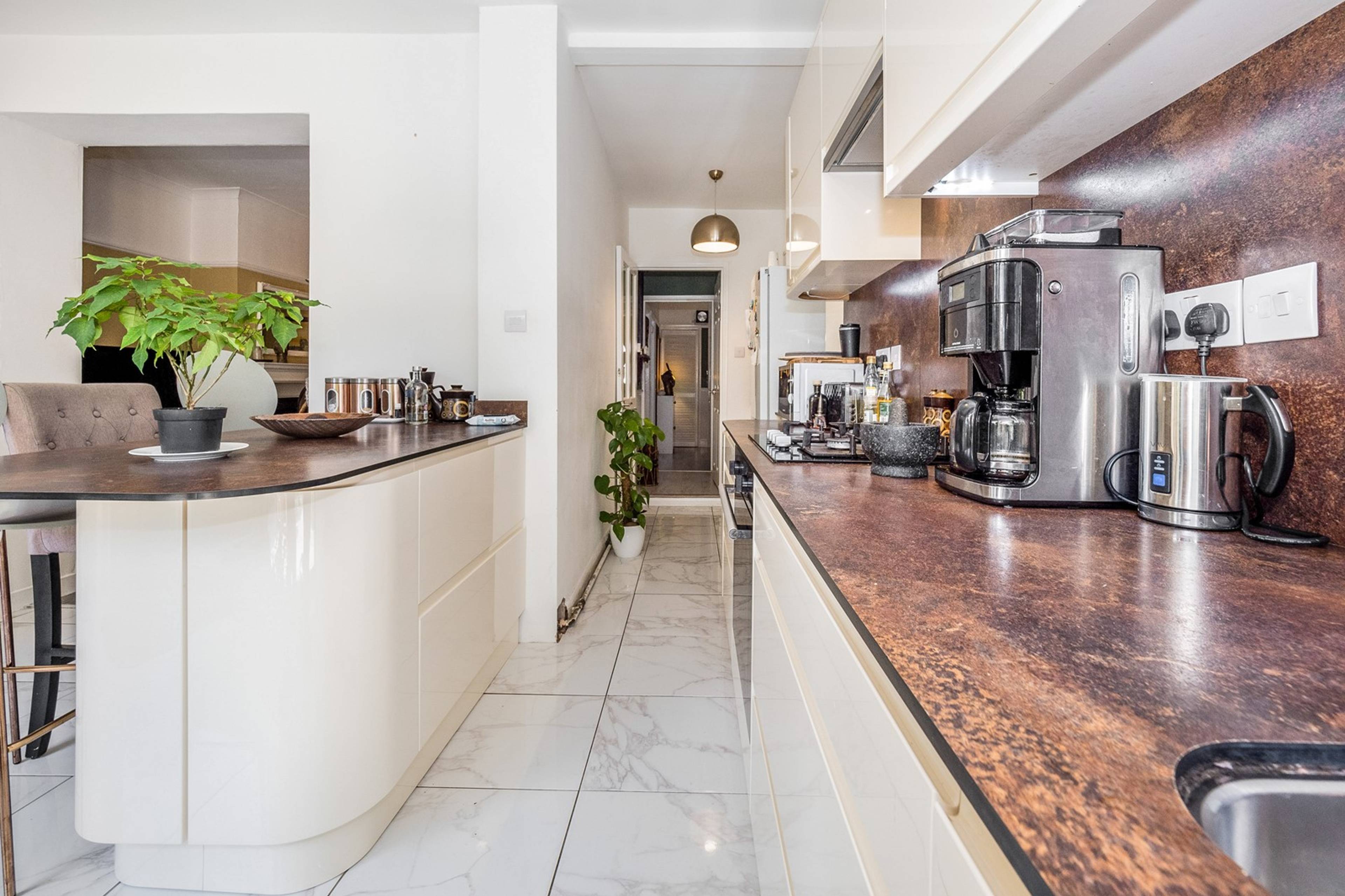 Kitchen/Breakfast