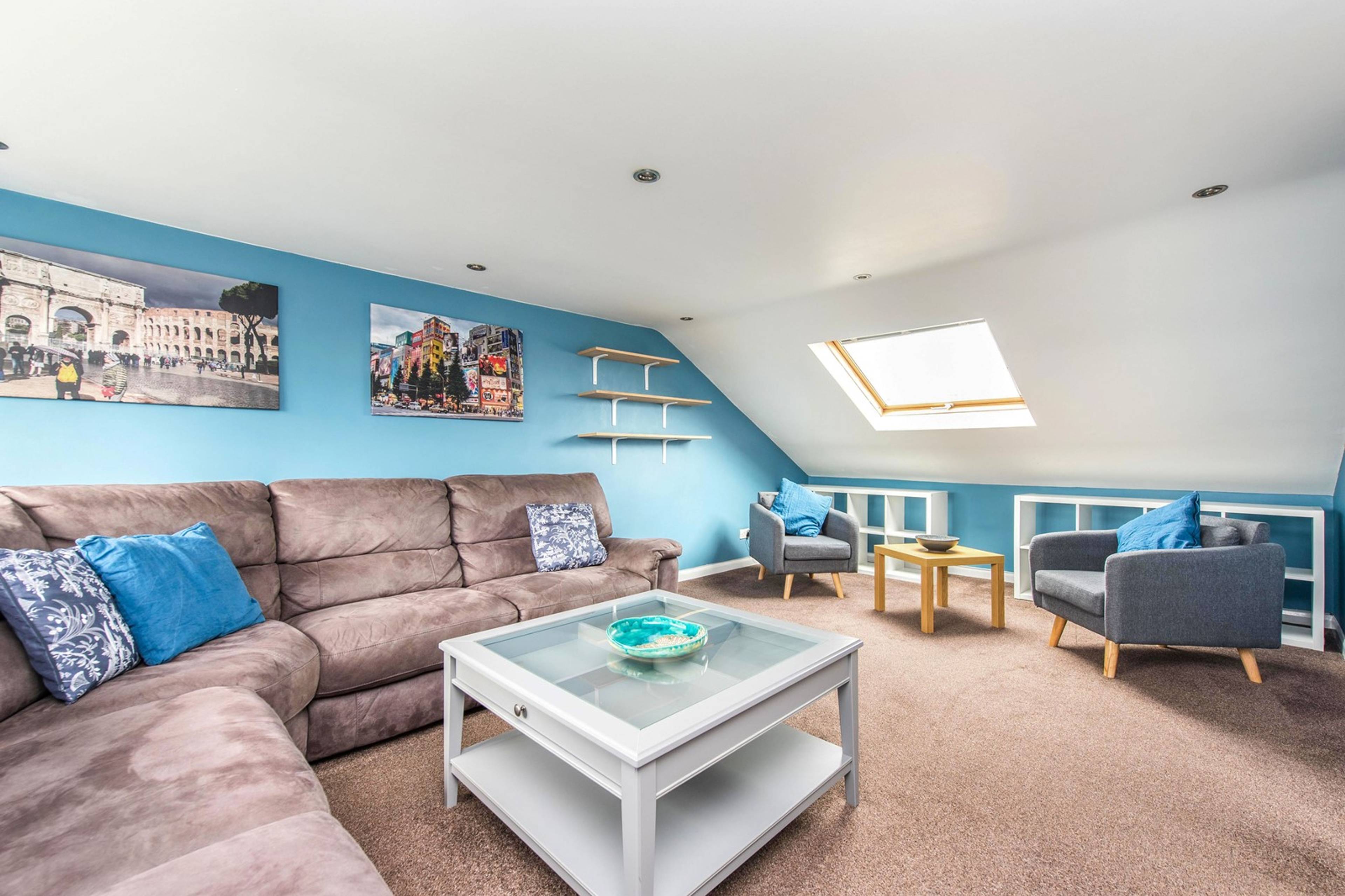 Bedroom/Lounge Two