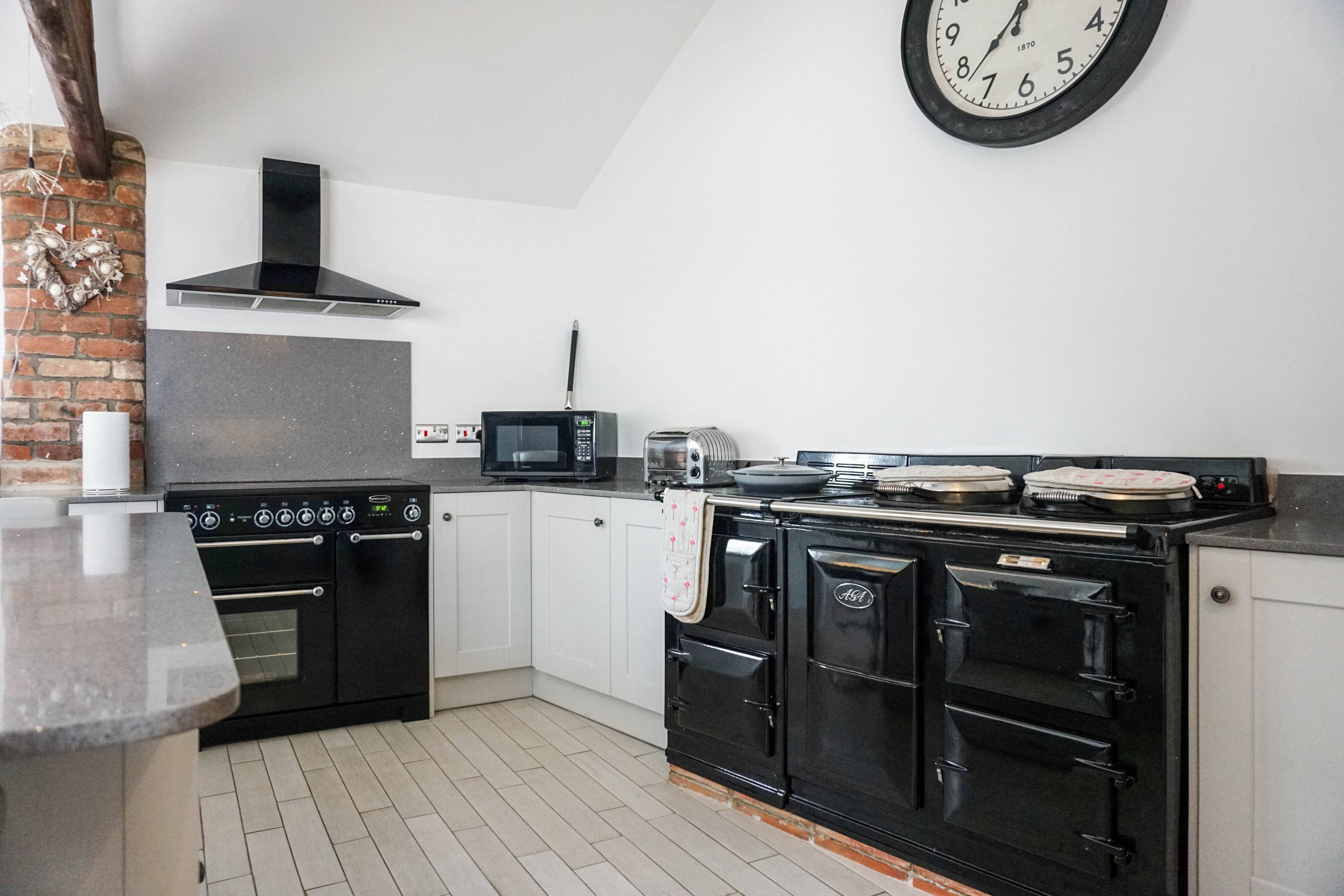 Kitchen/Breakfast