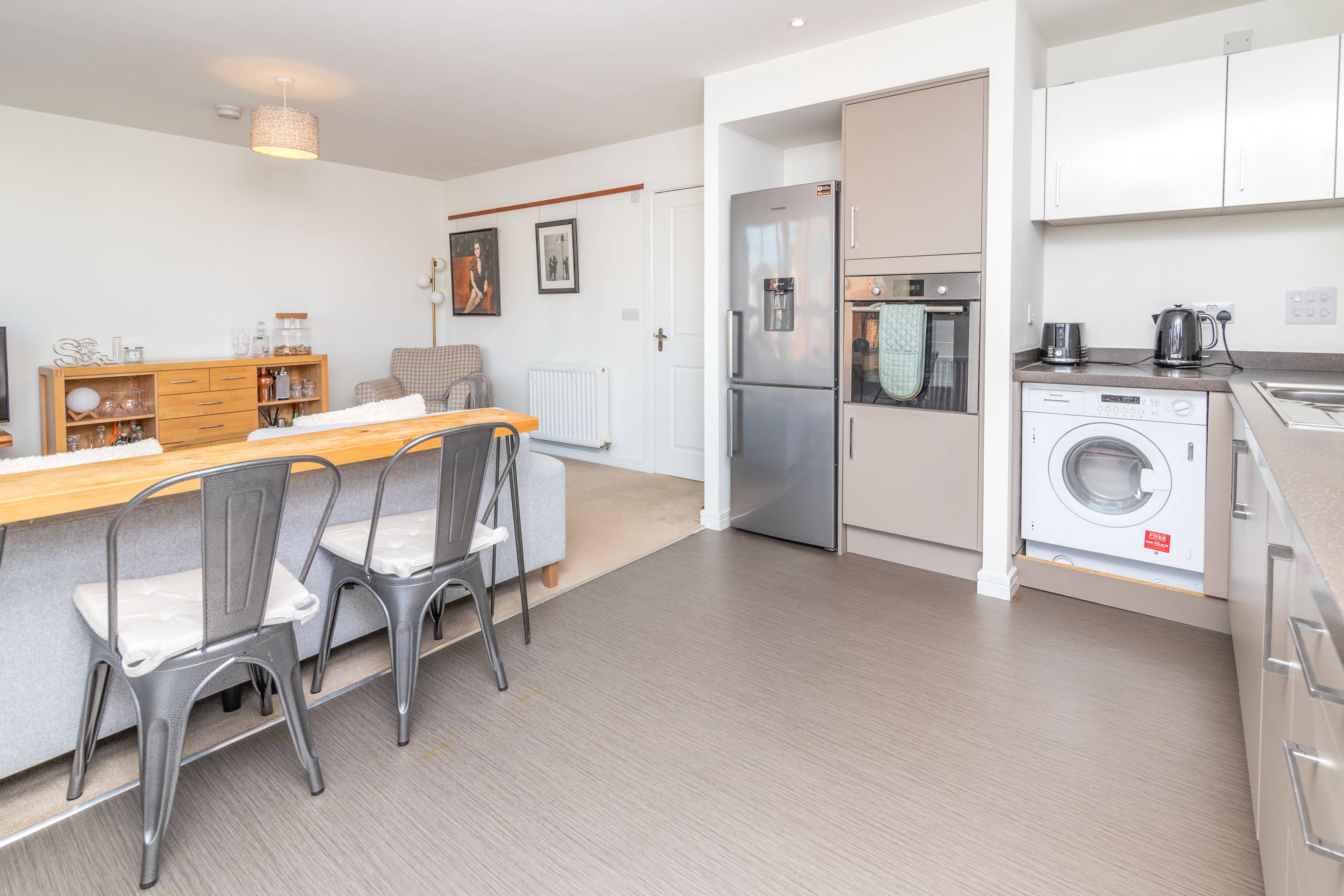 Lounge / Kitchen