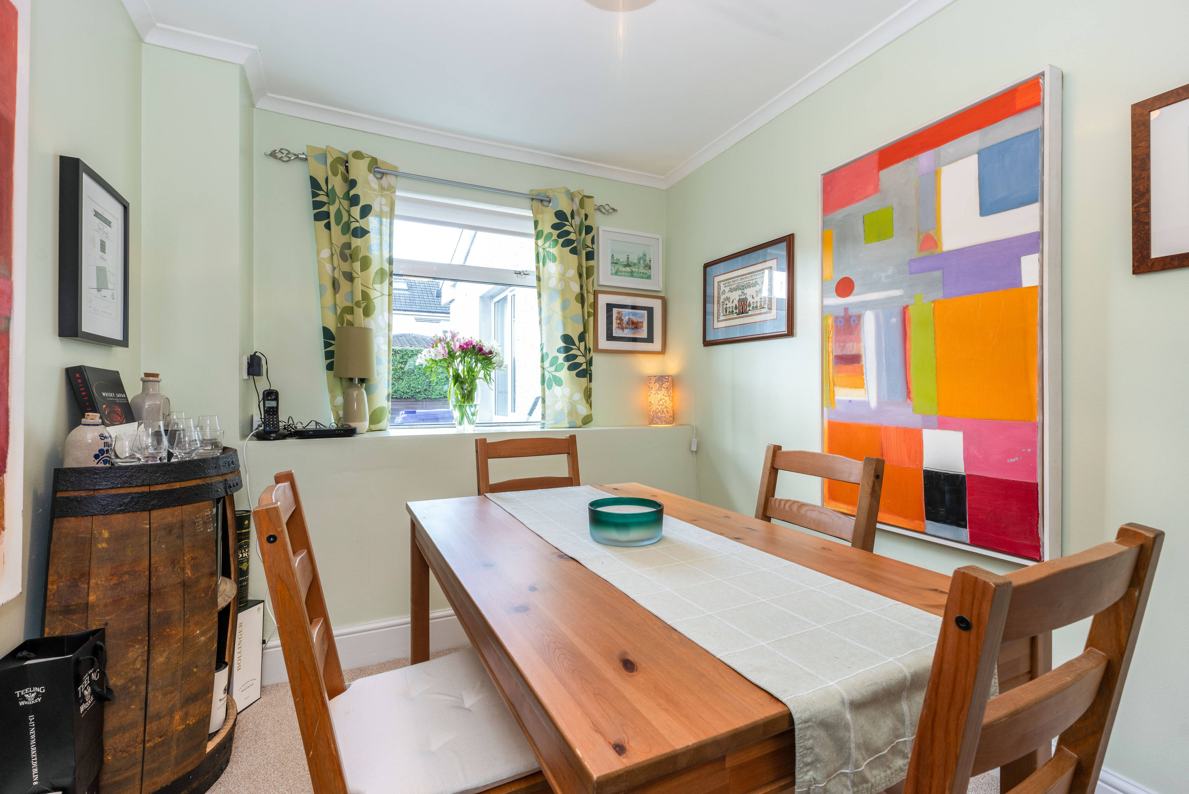 Bed 3 / Dining Room