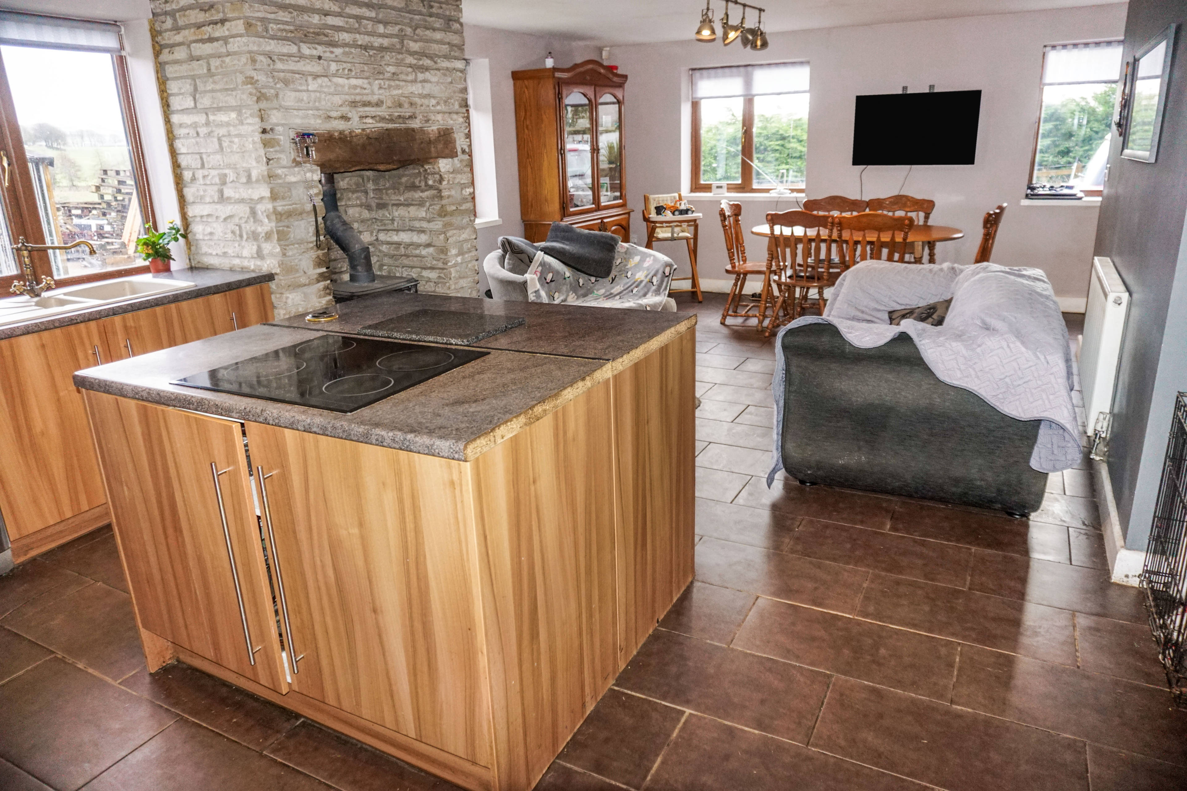 Kitchen/Dining Room