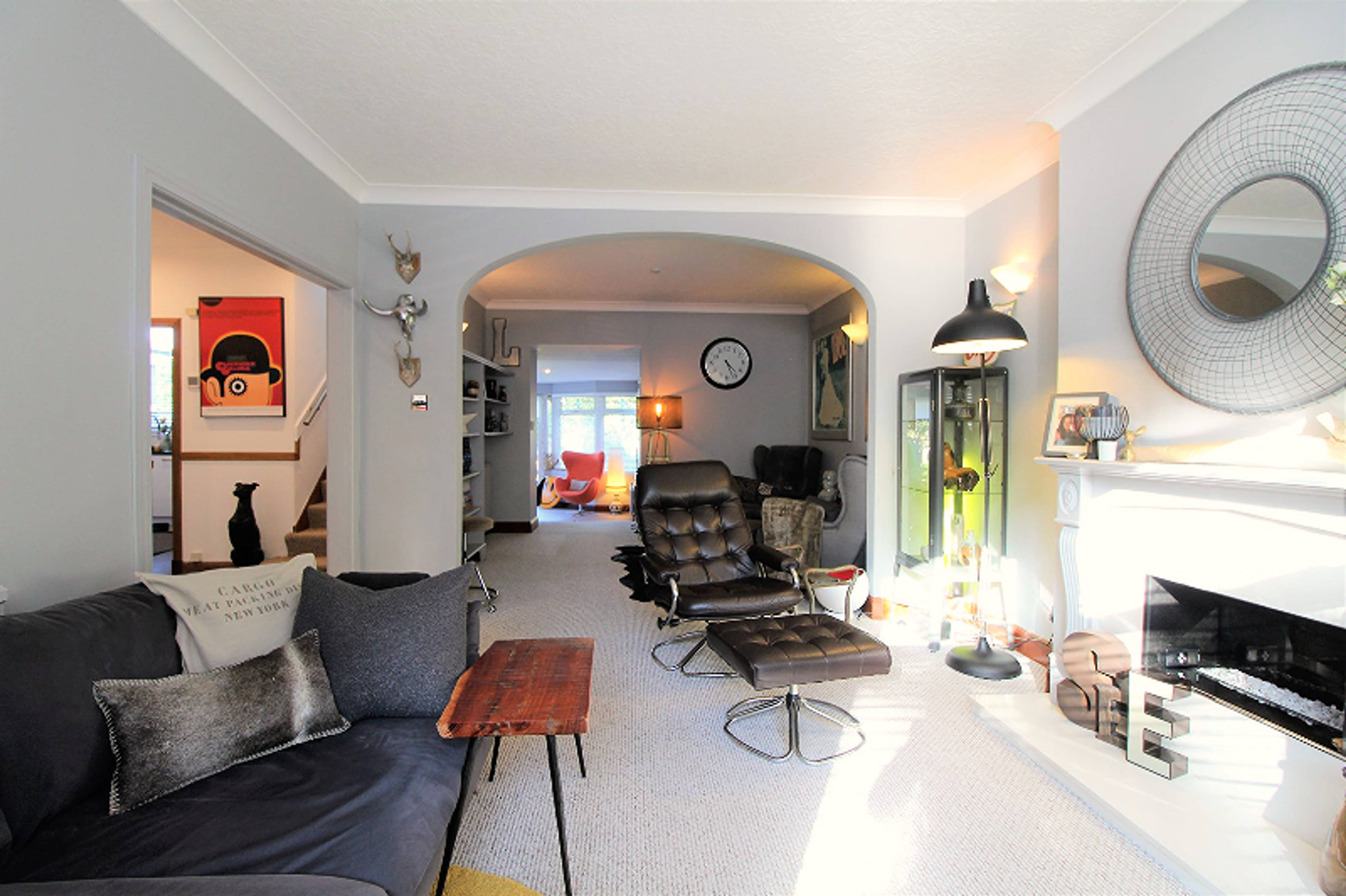 Lounge/Family/Games