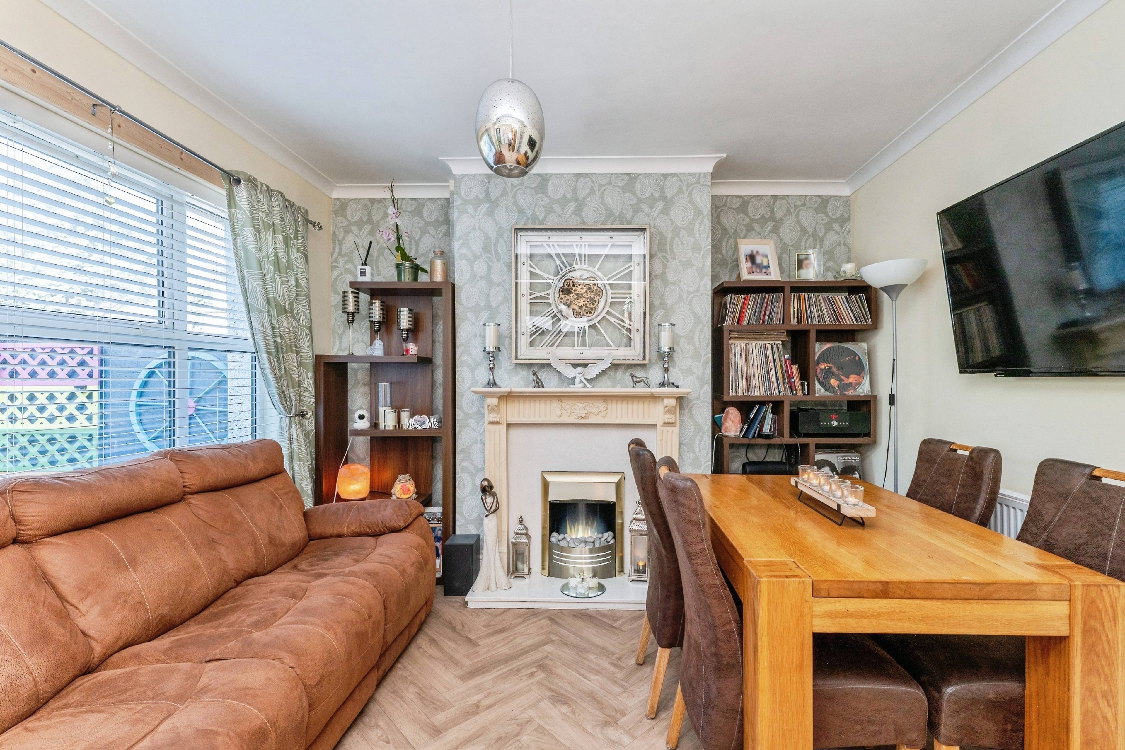Dining / Cinema Room