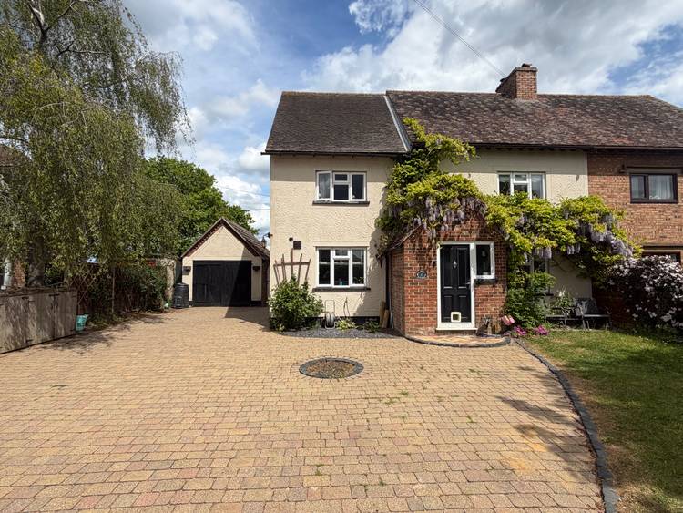 4 bedroom semi-detached house