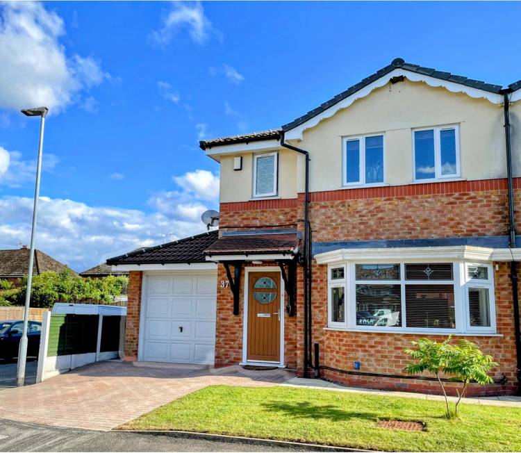 3 bedroom semi-detached house
