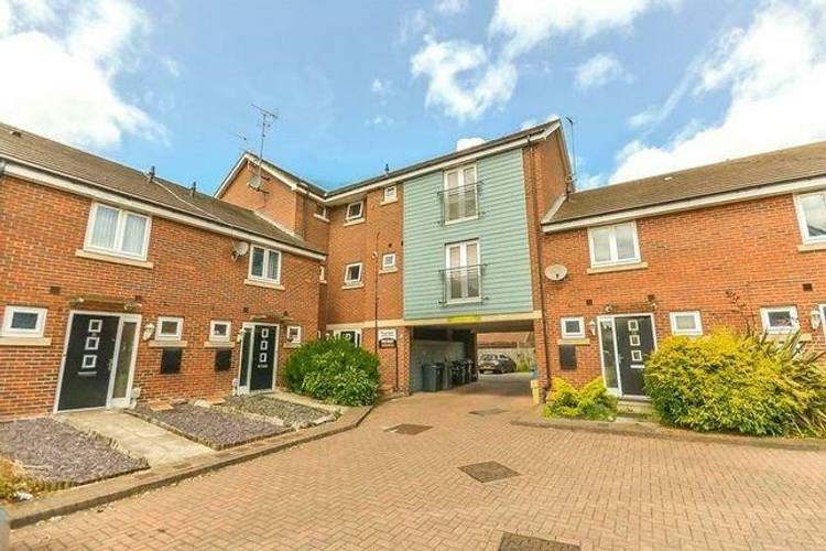 1 bedroom flat