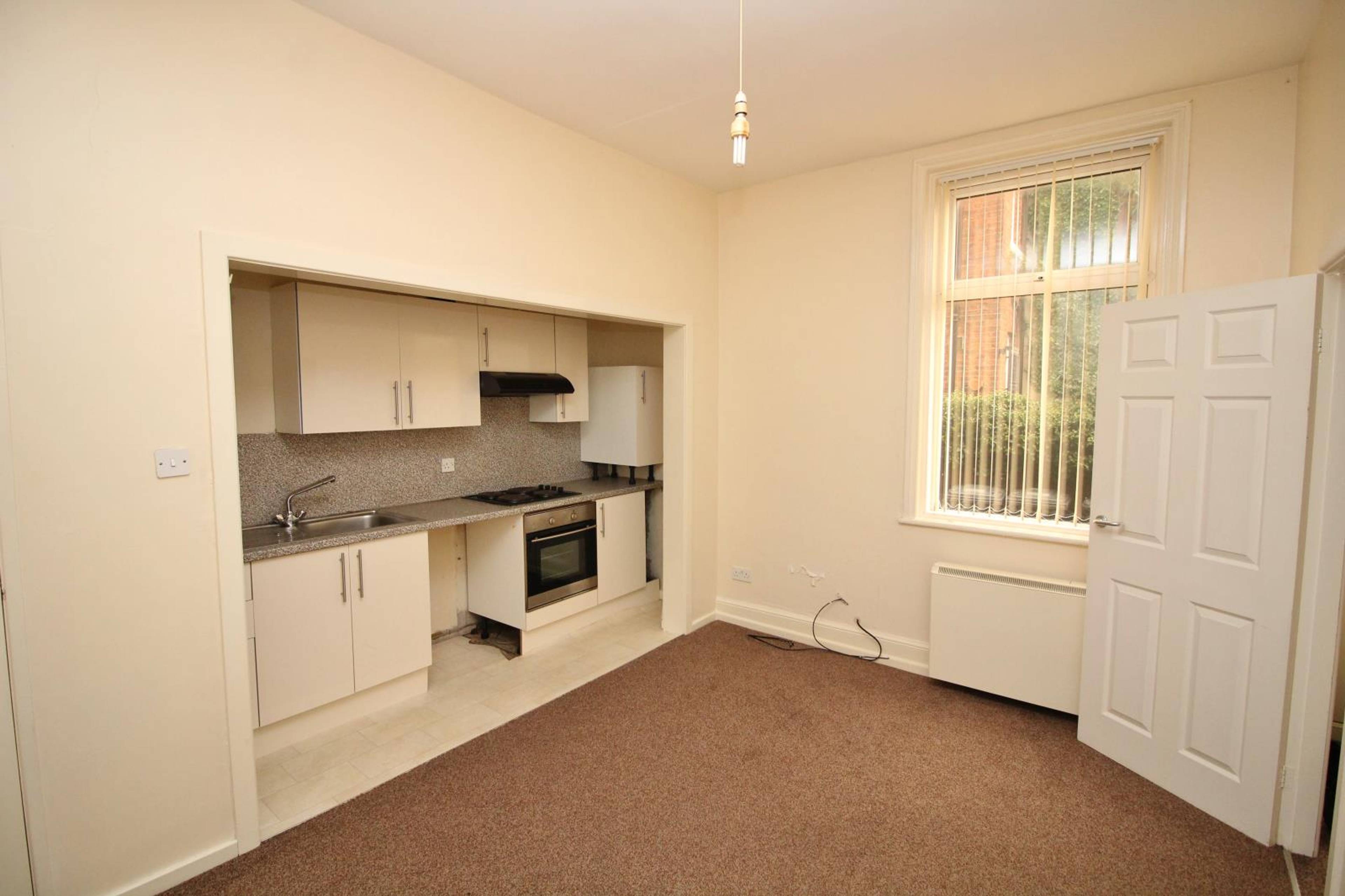 Lounge / Kitchen