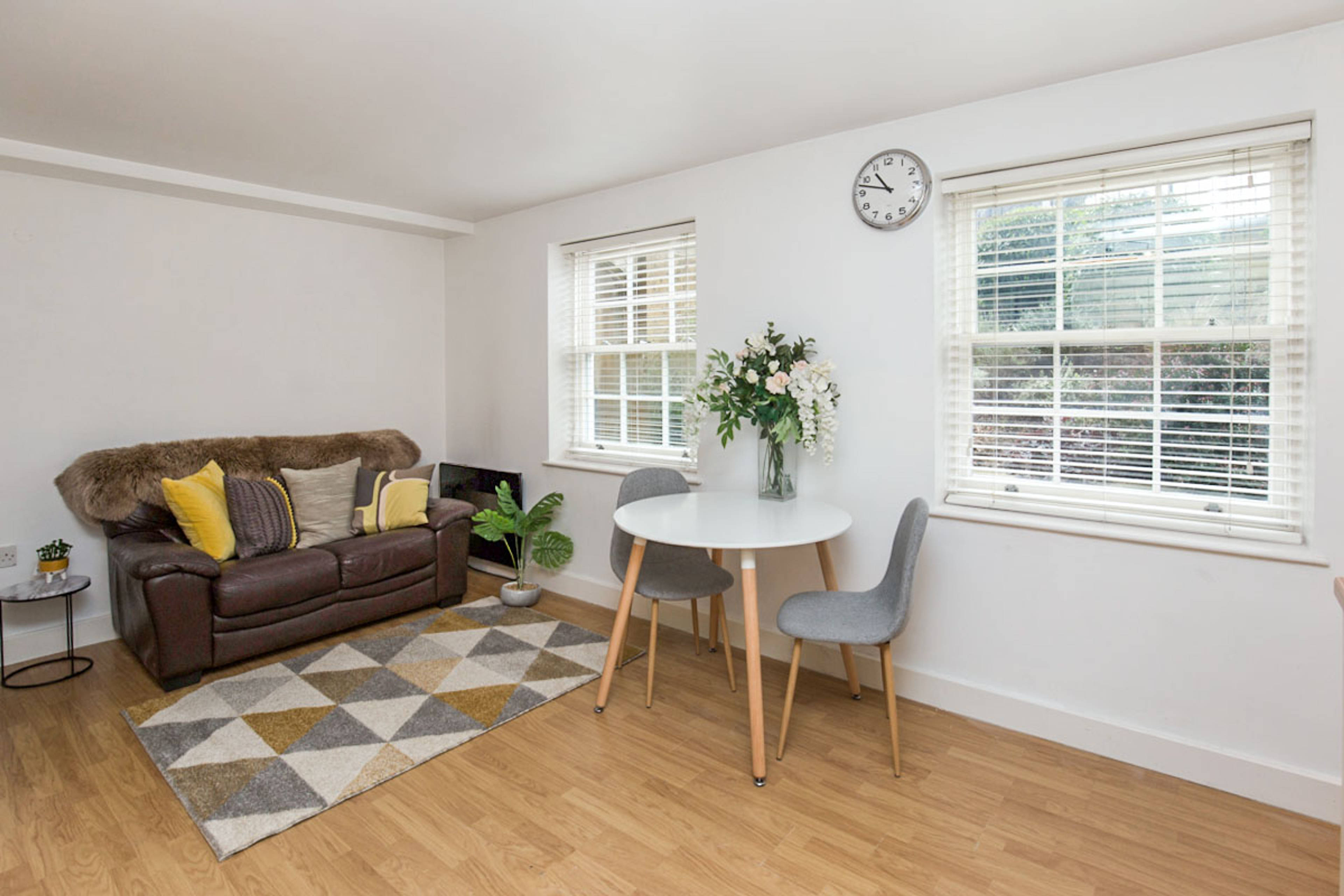 Lounge / Kitchen