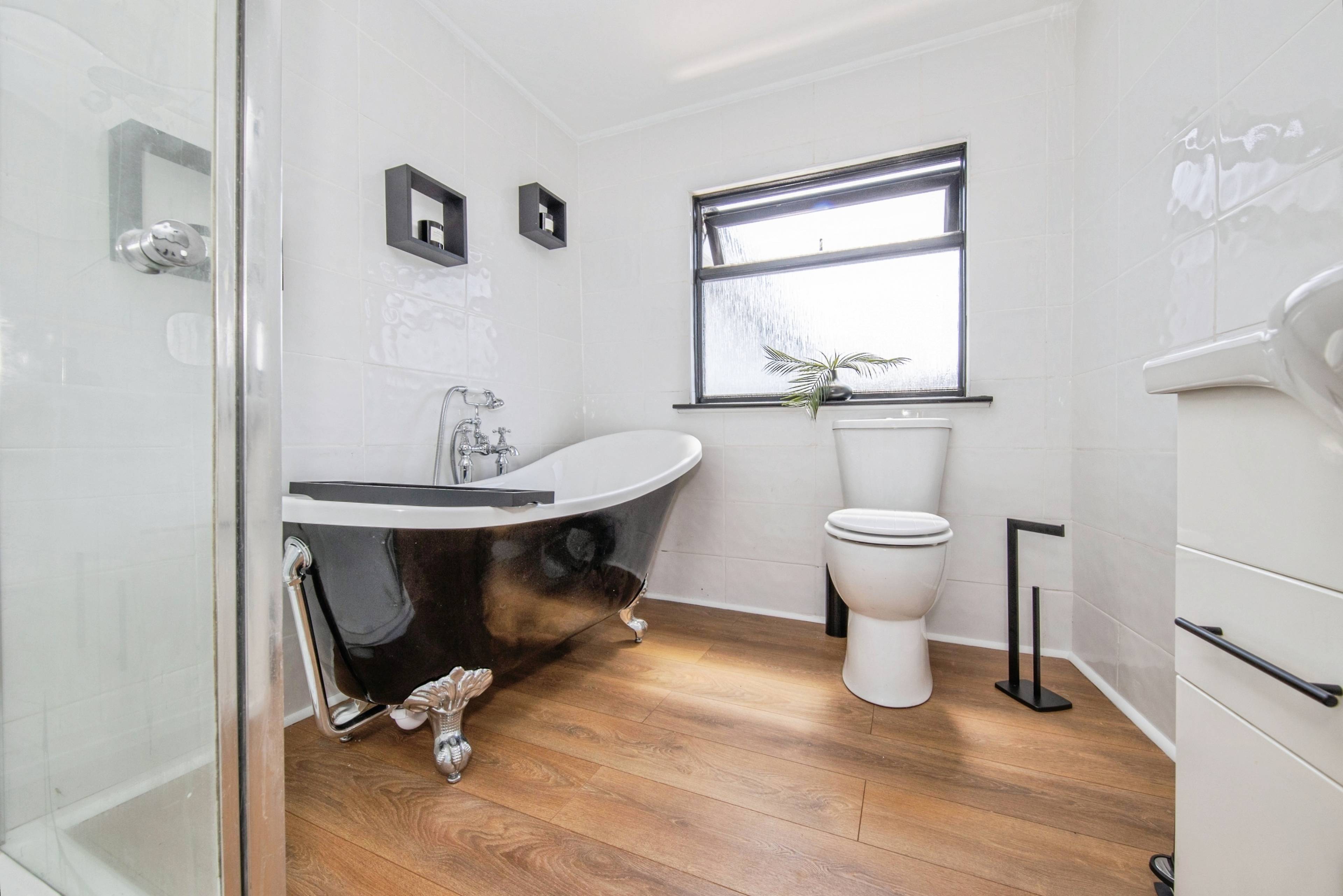 Master En-suite