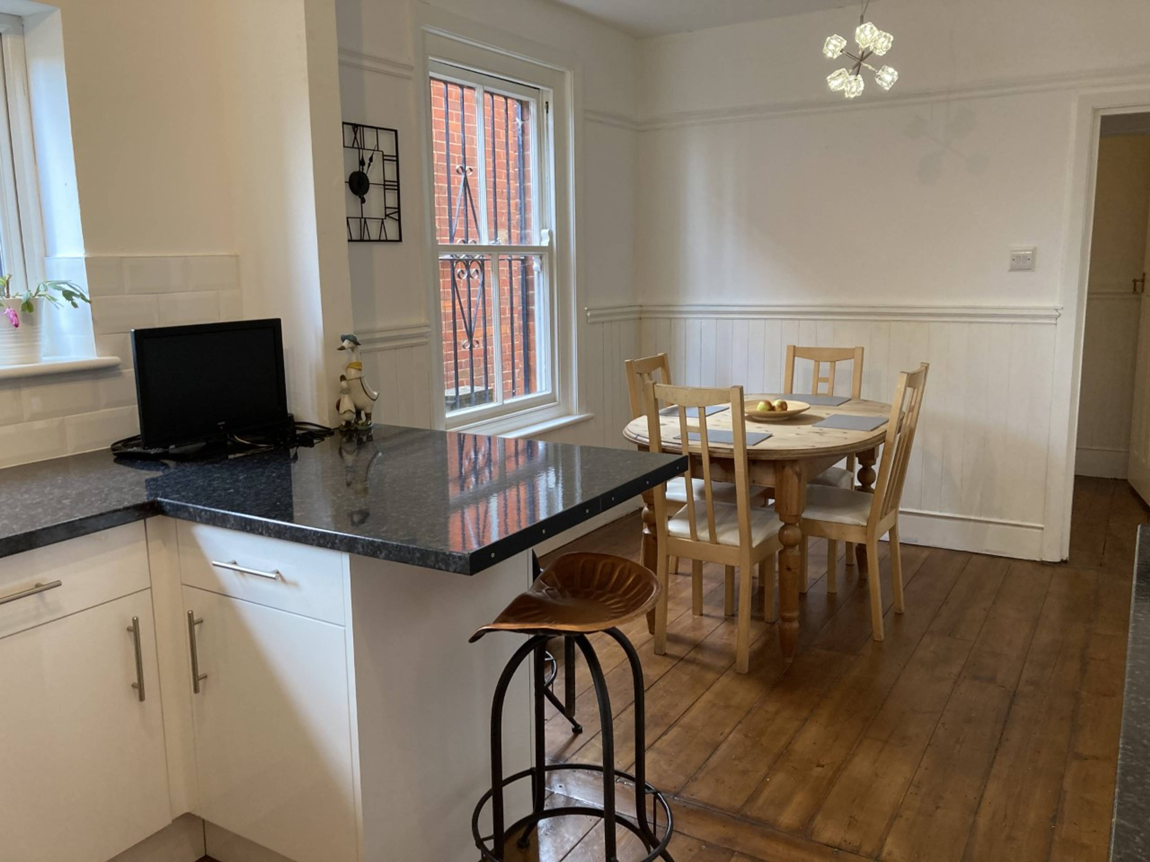 Kitchen/Breakfast