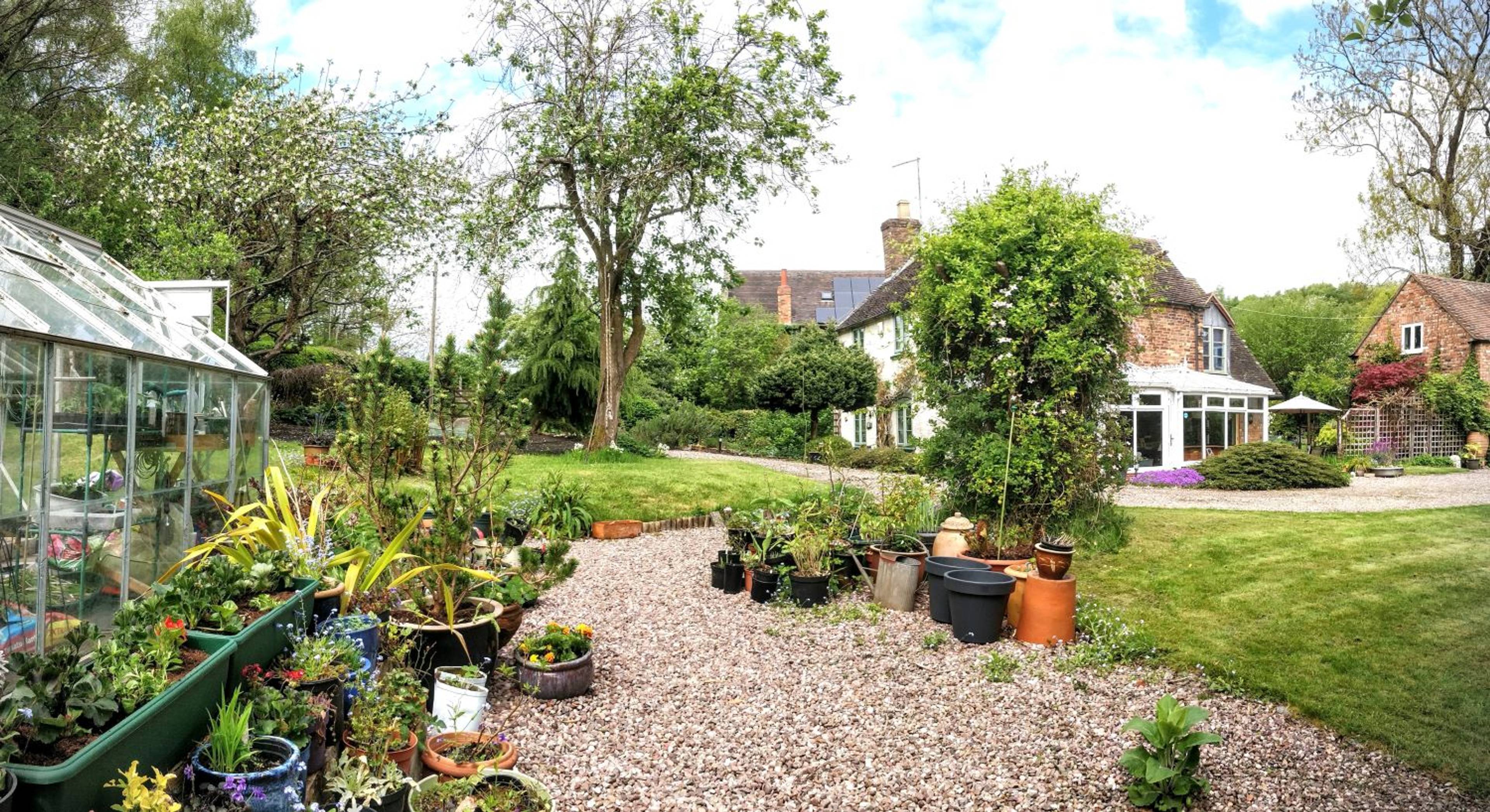 GARDEN