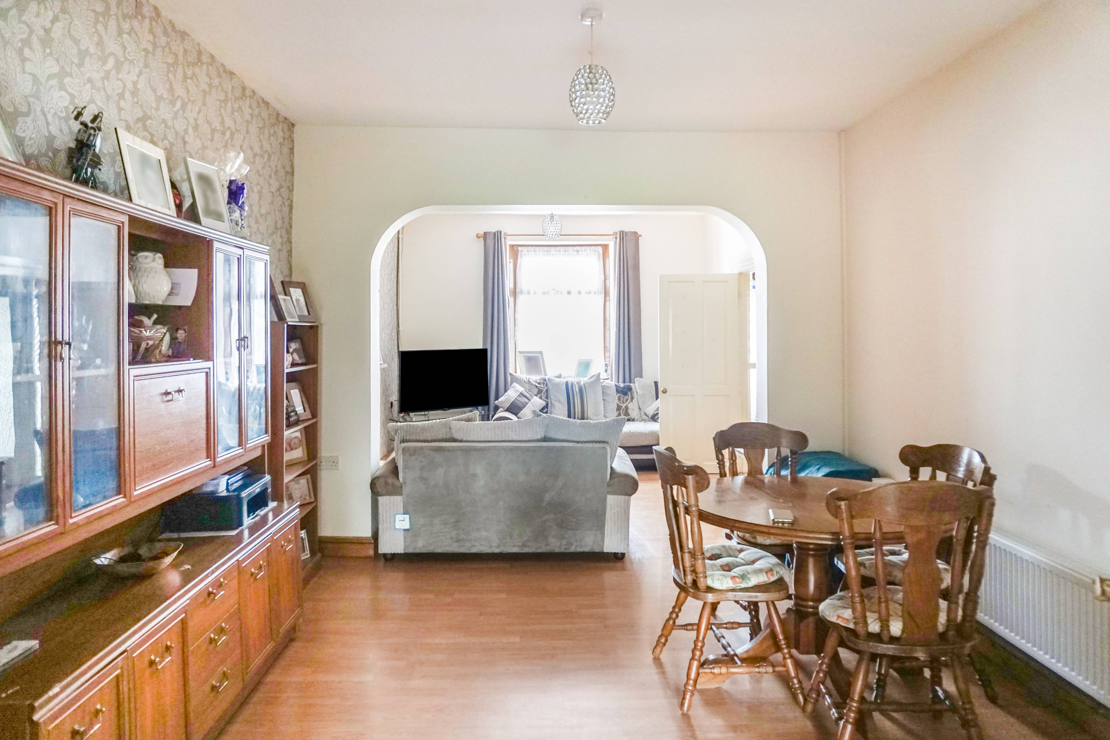 Lounge/Dining Room