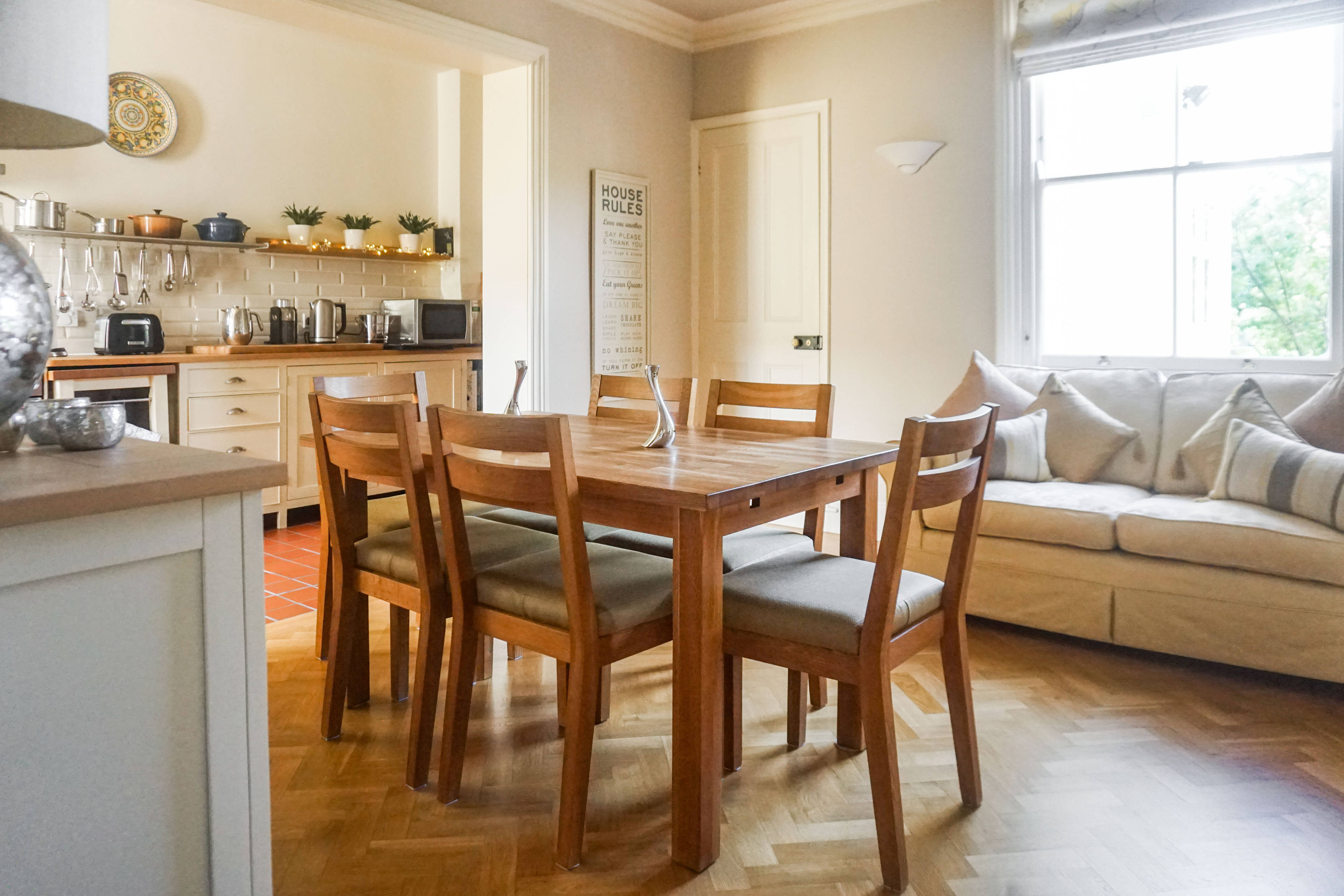 Breakfast Room