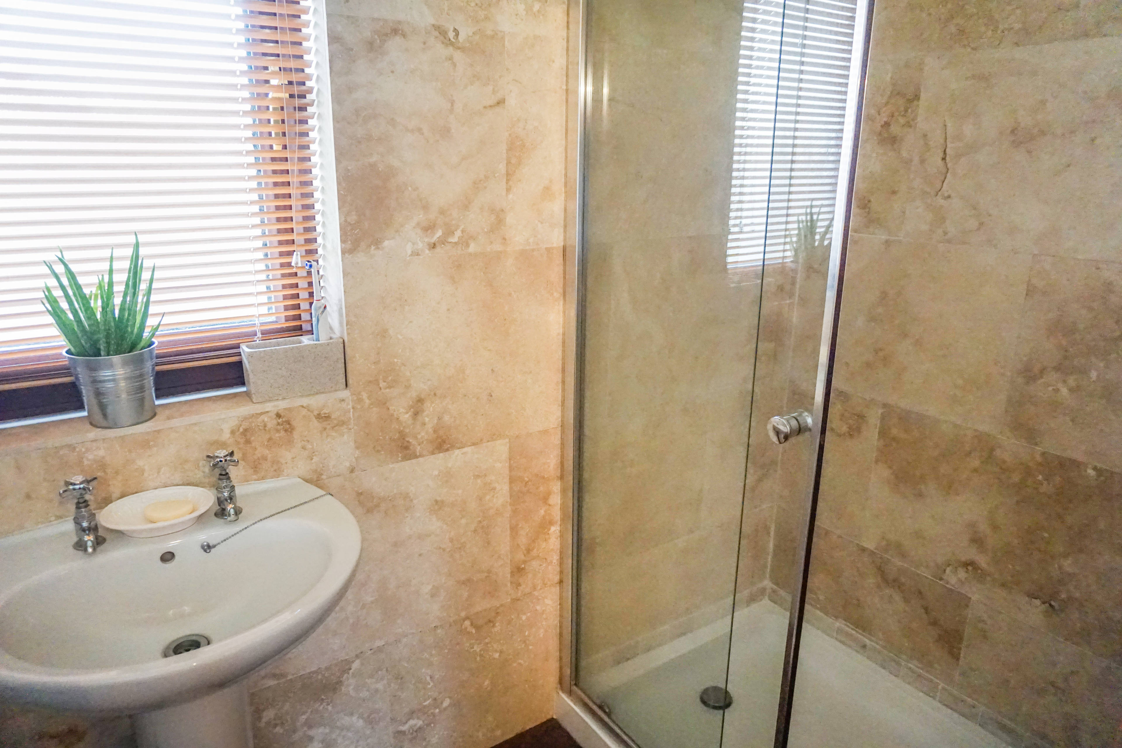 Master En-suite