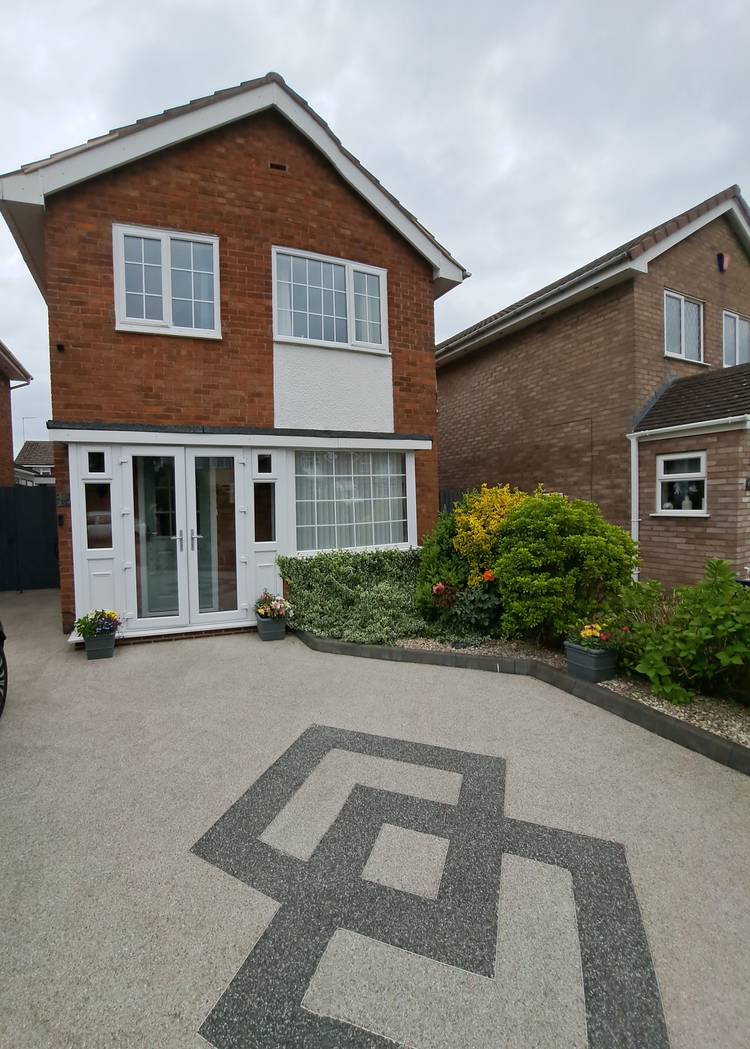 3 bedroom detached house