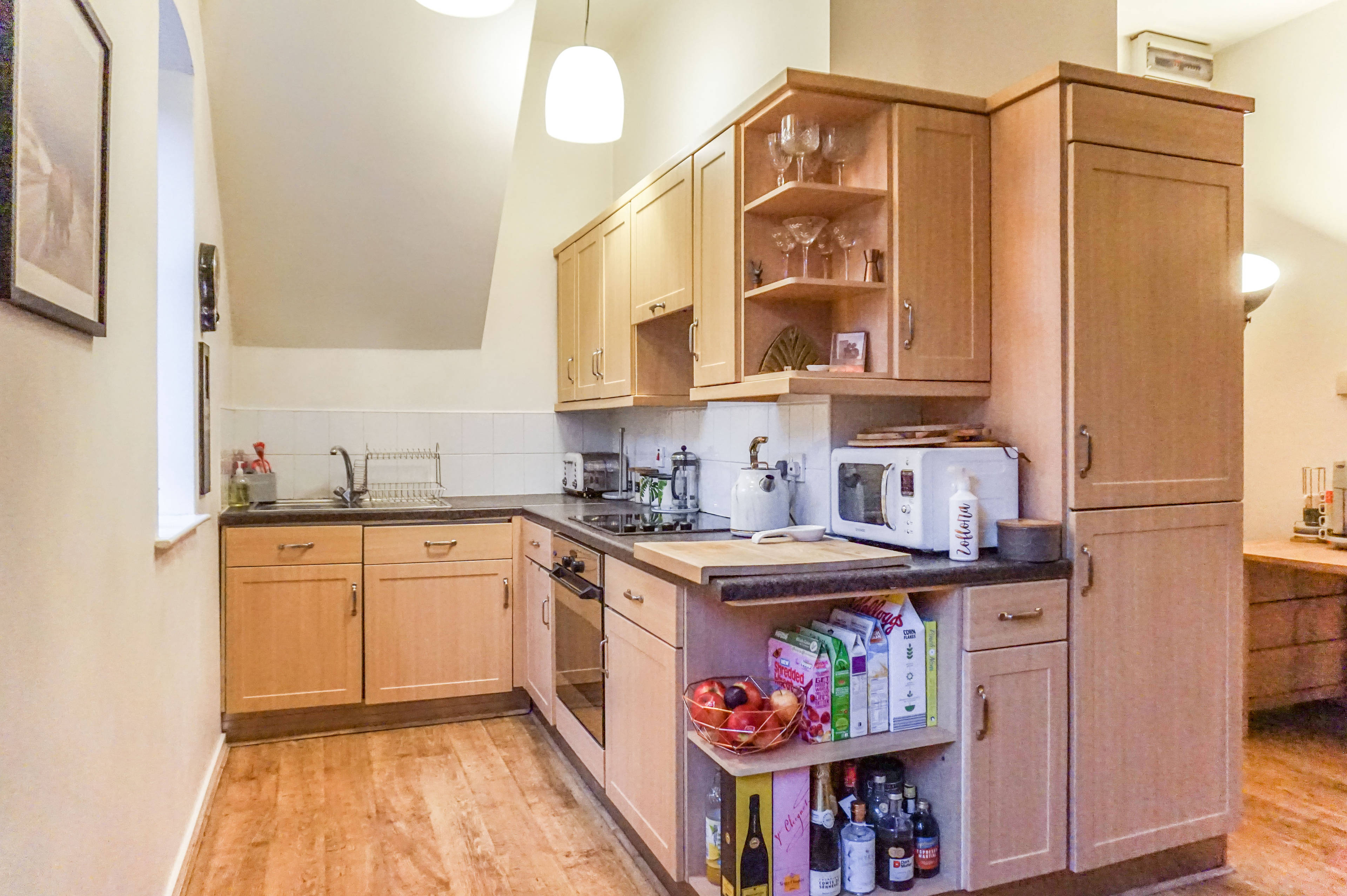 Lounge / Kitchen