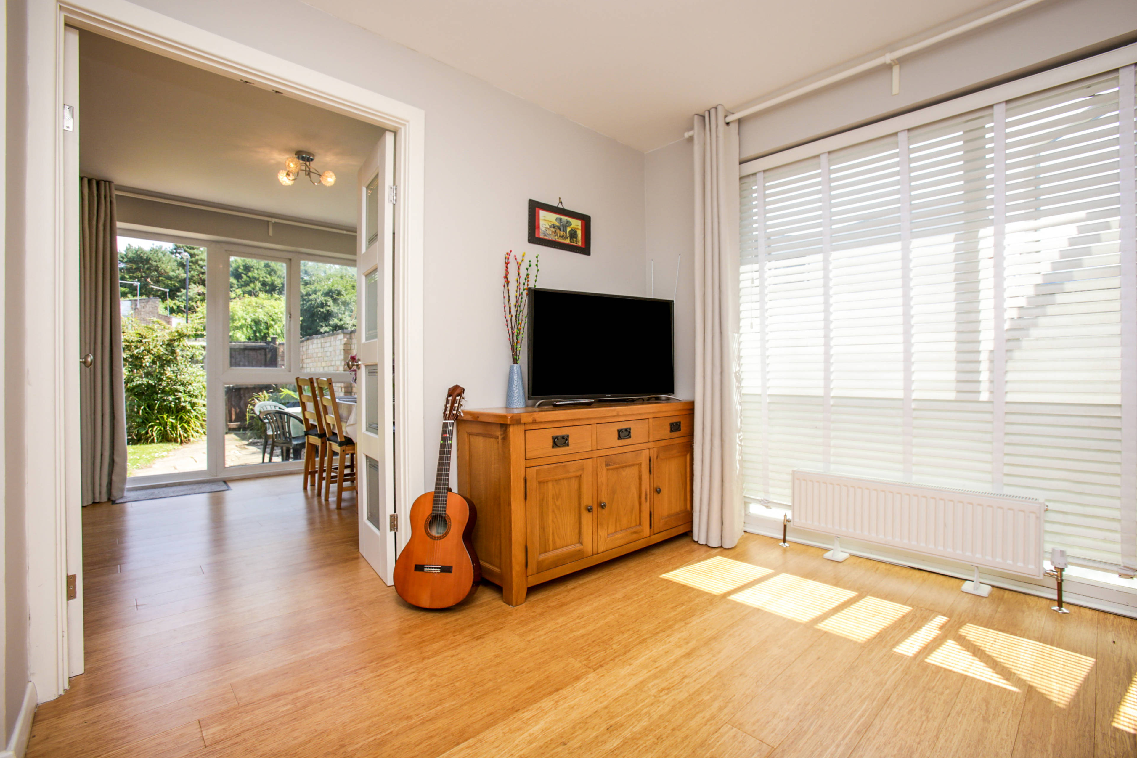 Lounge/Dining Room