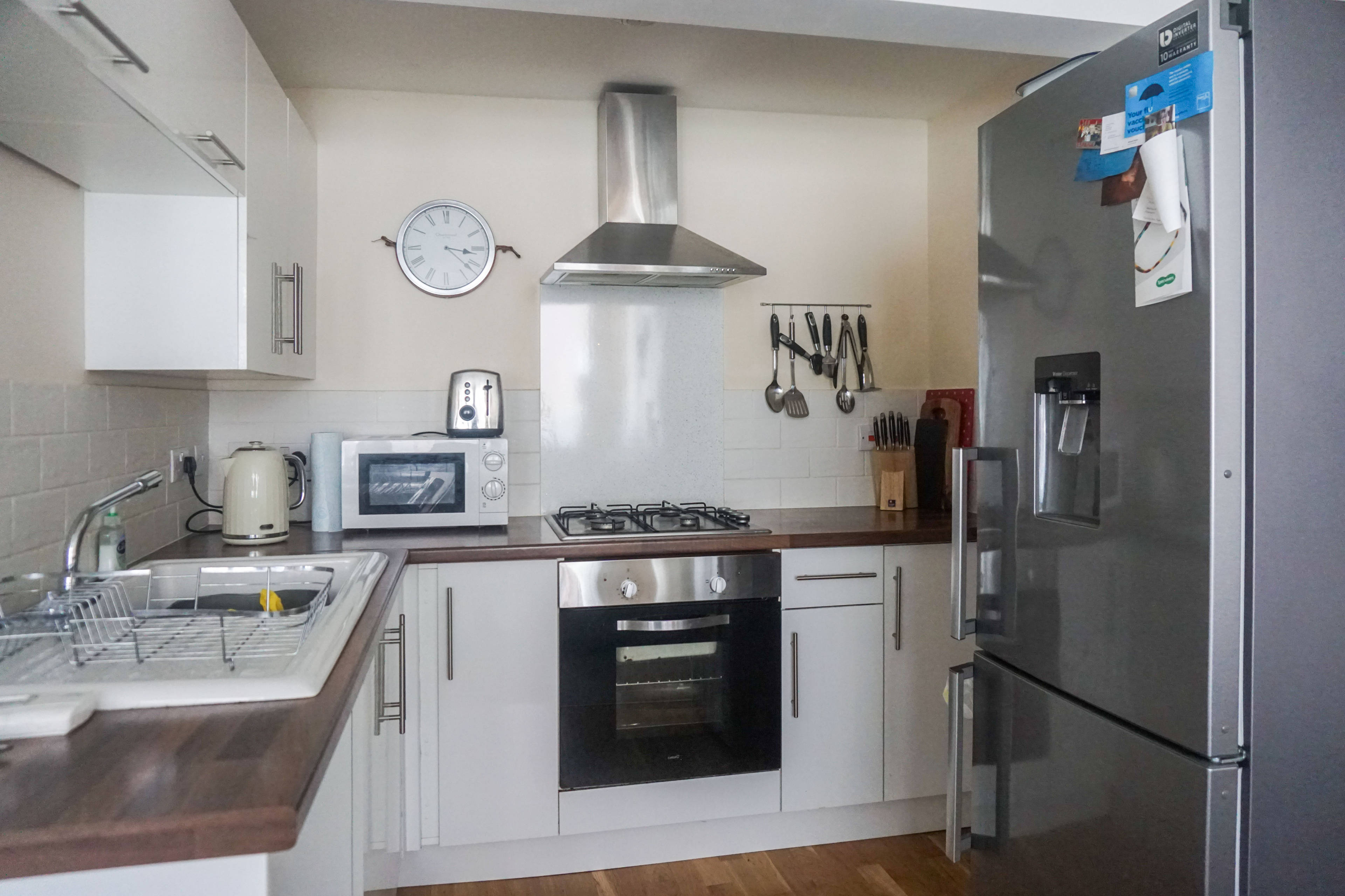 Lounge / Kitchen