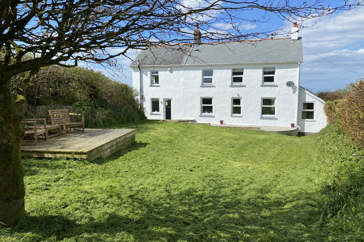 3 bedroom detached house