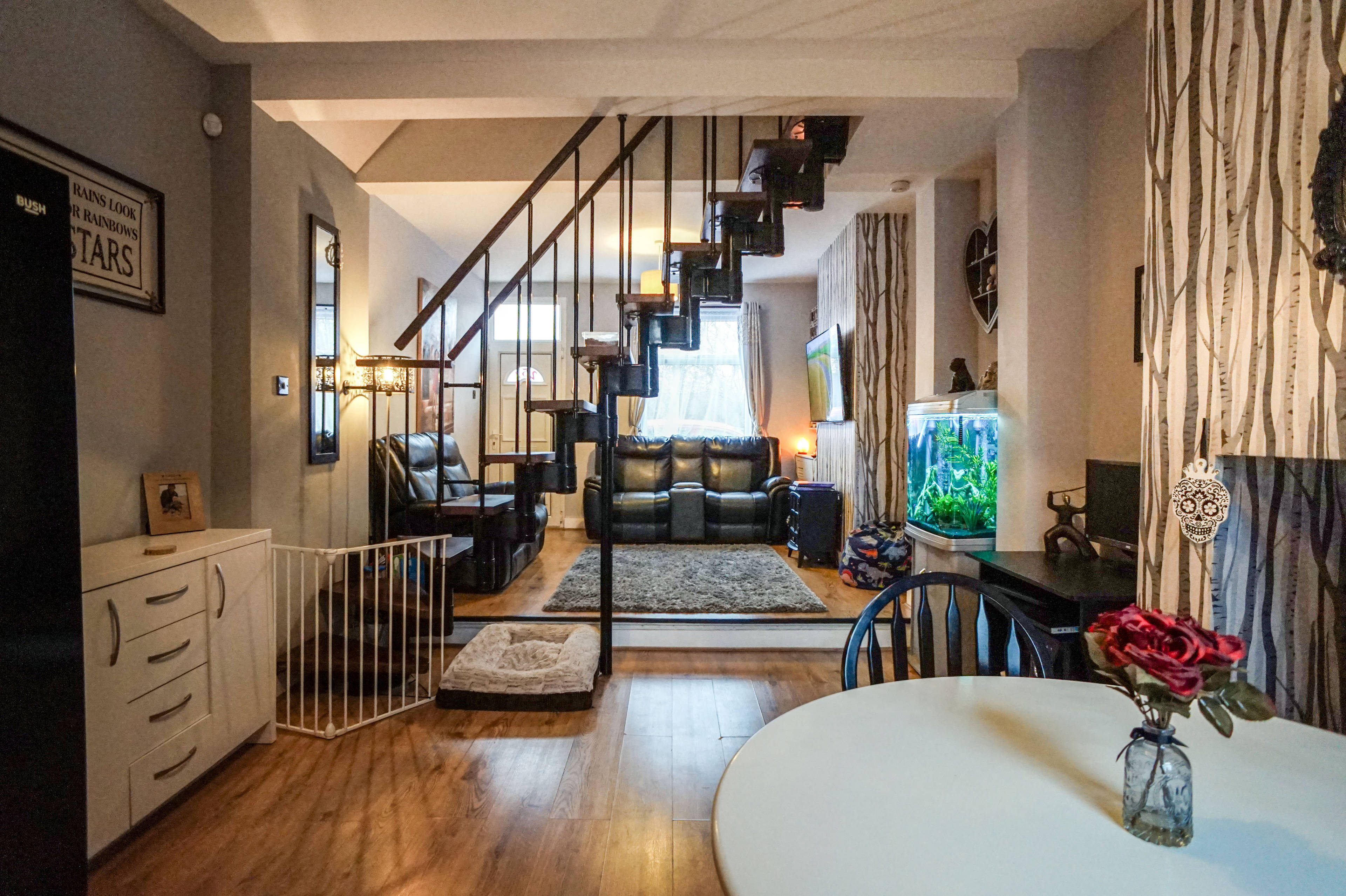 Lounge/Dining Room