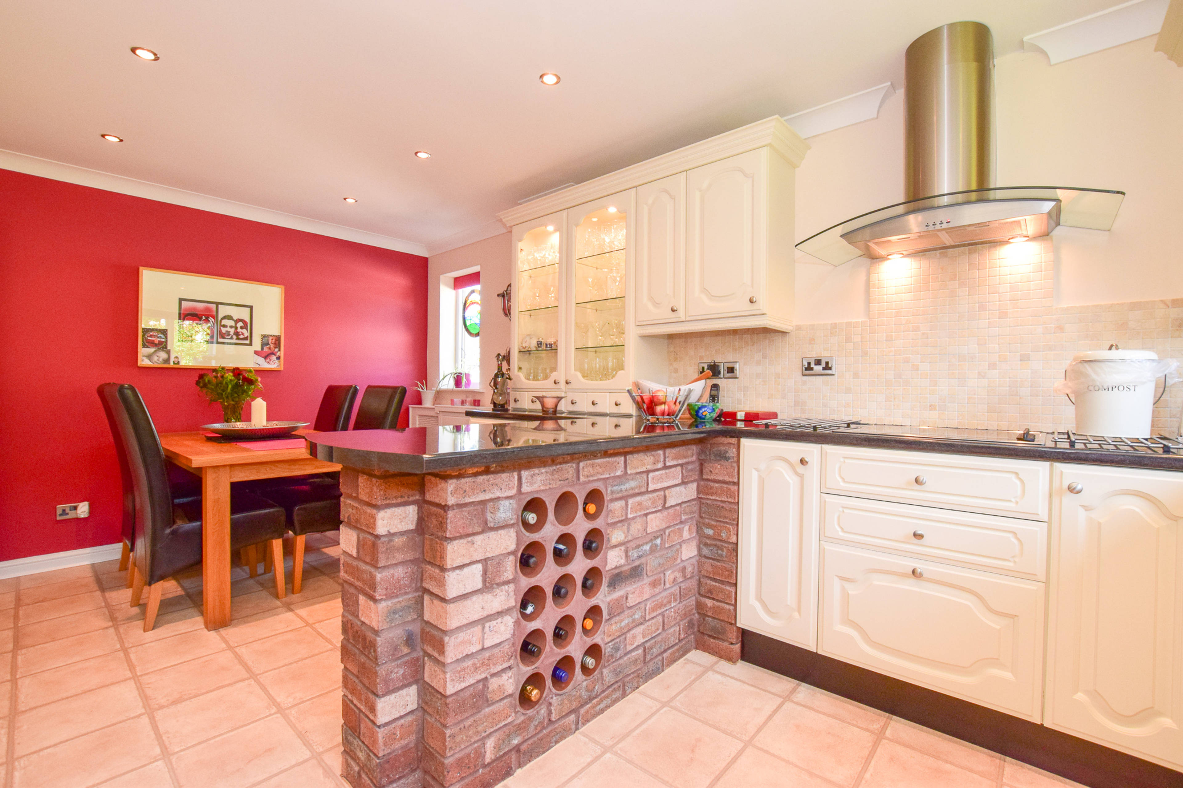 Kitchen / Breakfast