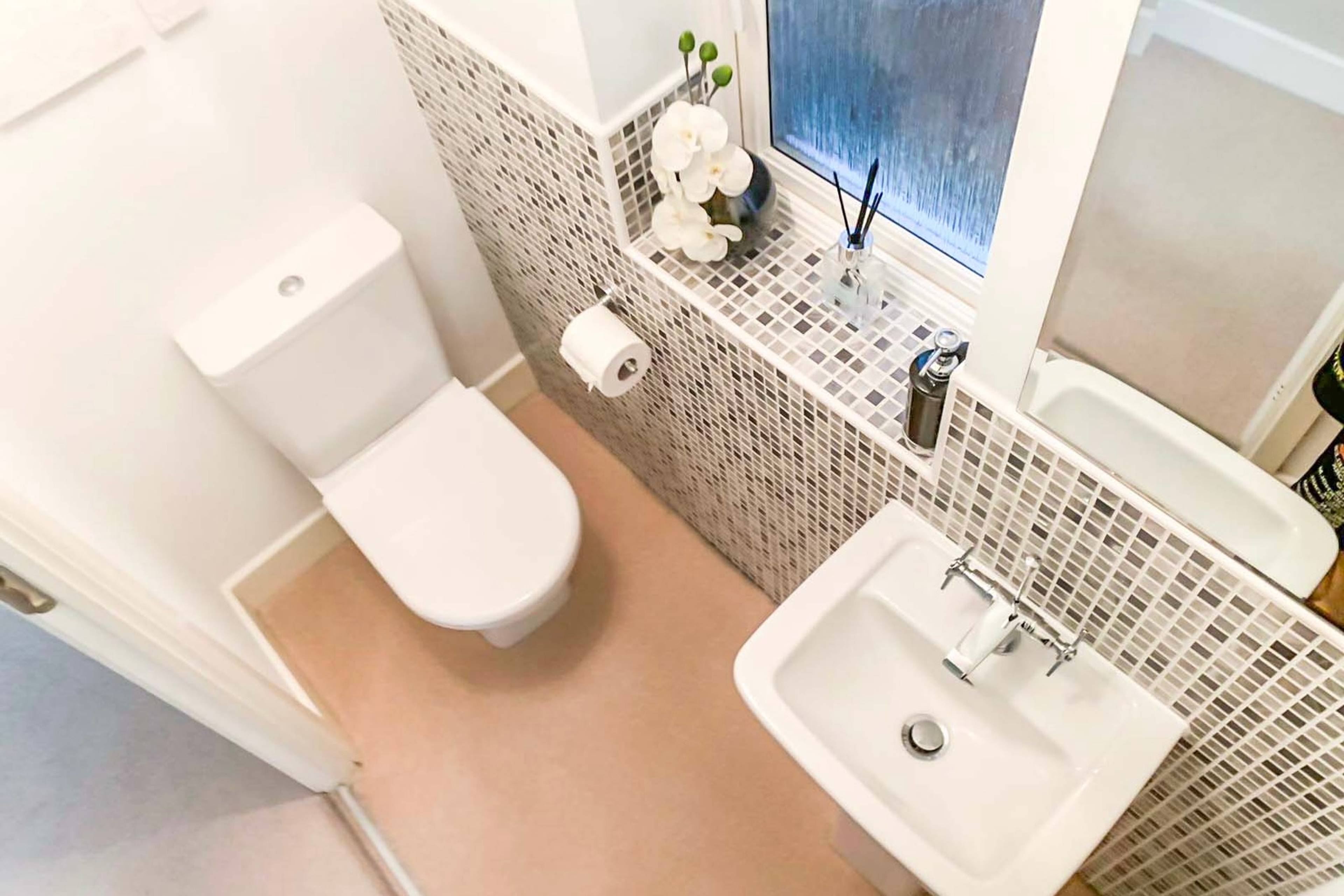 Cloak Room