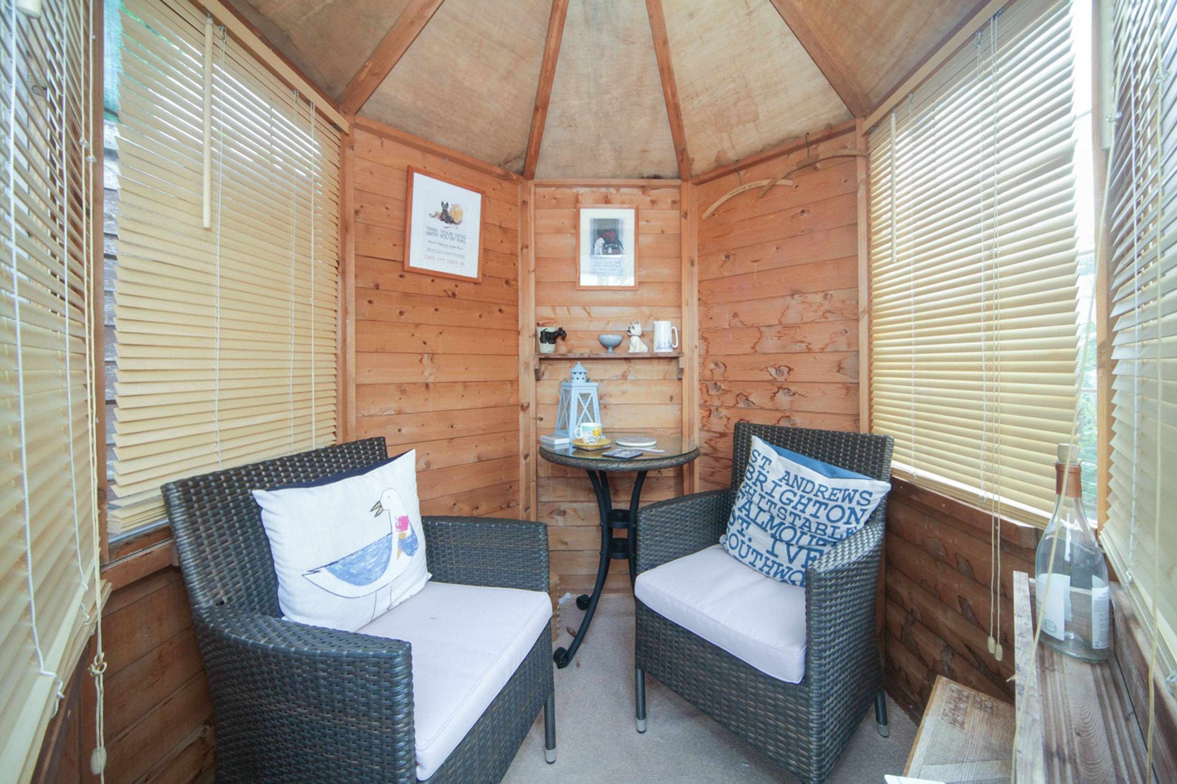 Garden Hut