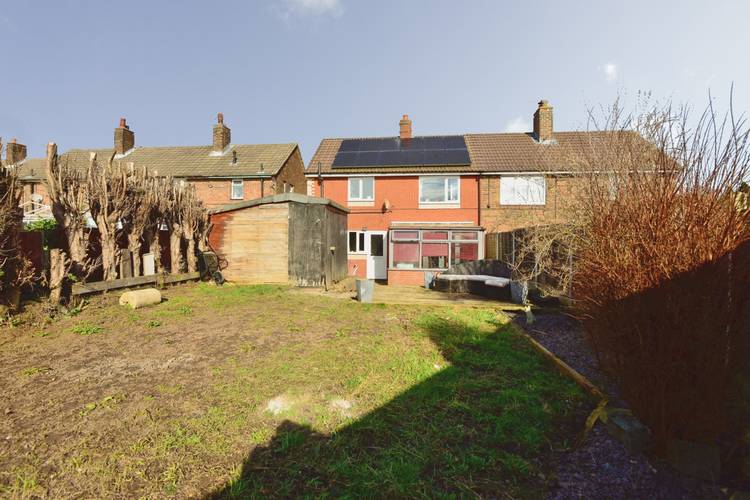 3 bedroom semi-detached house