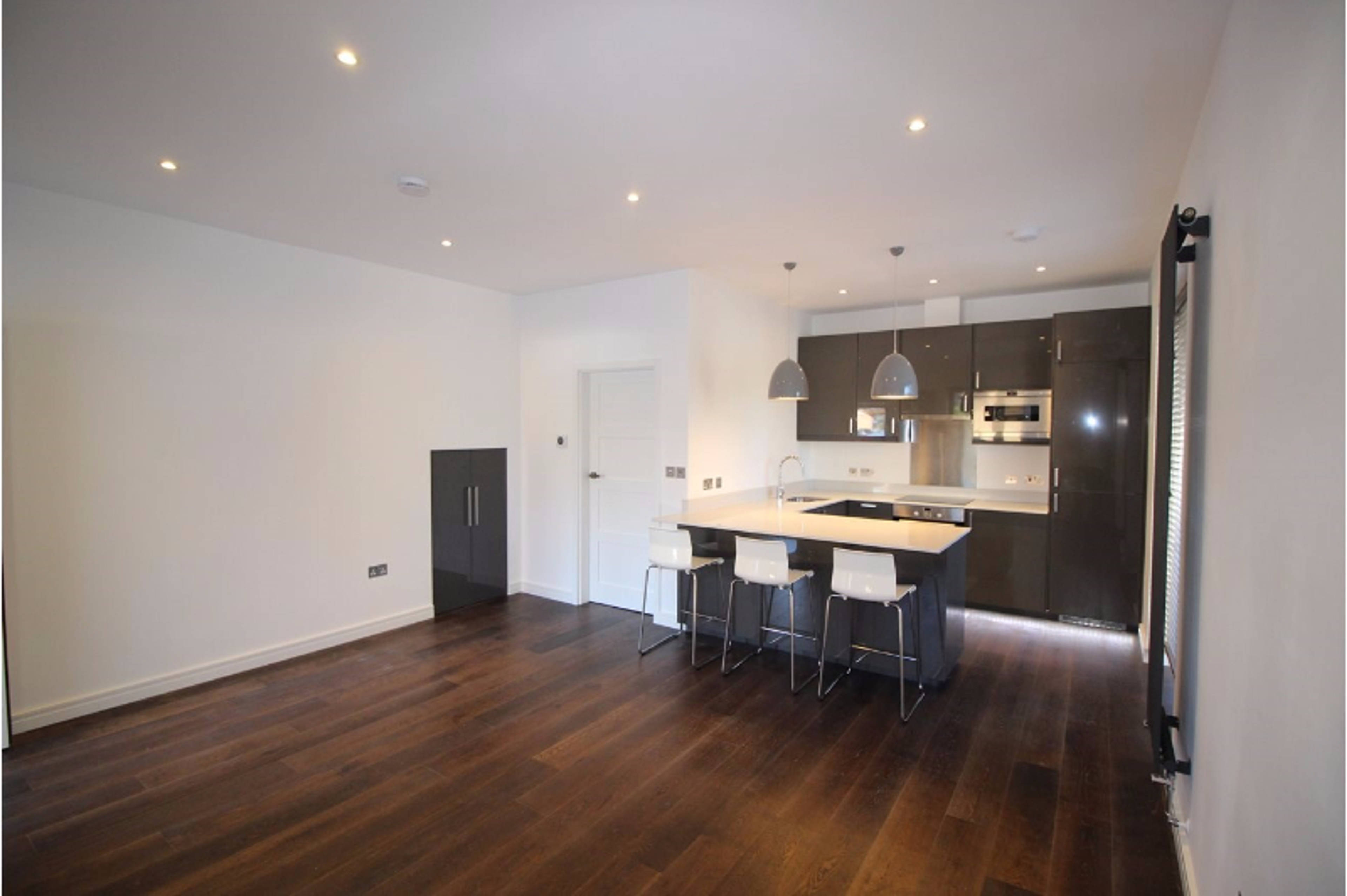 Lounge / Kitchen
