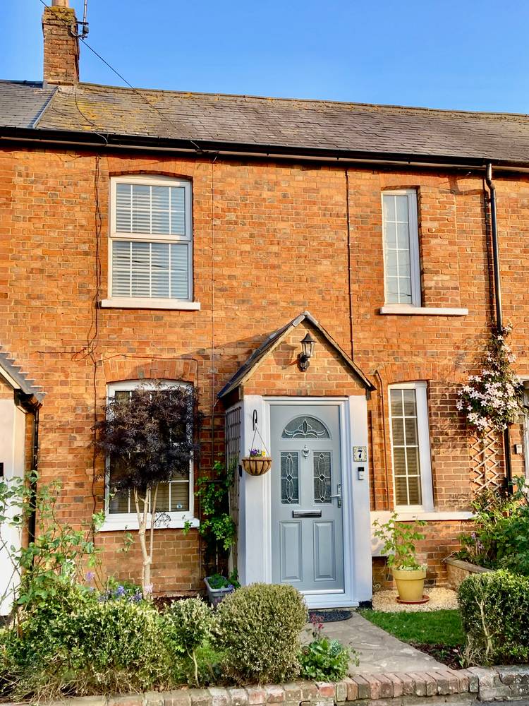 2 bedroom terraced house