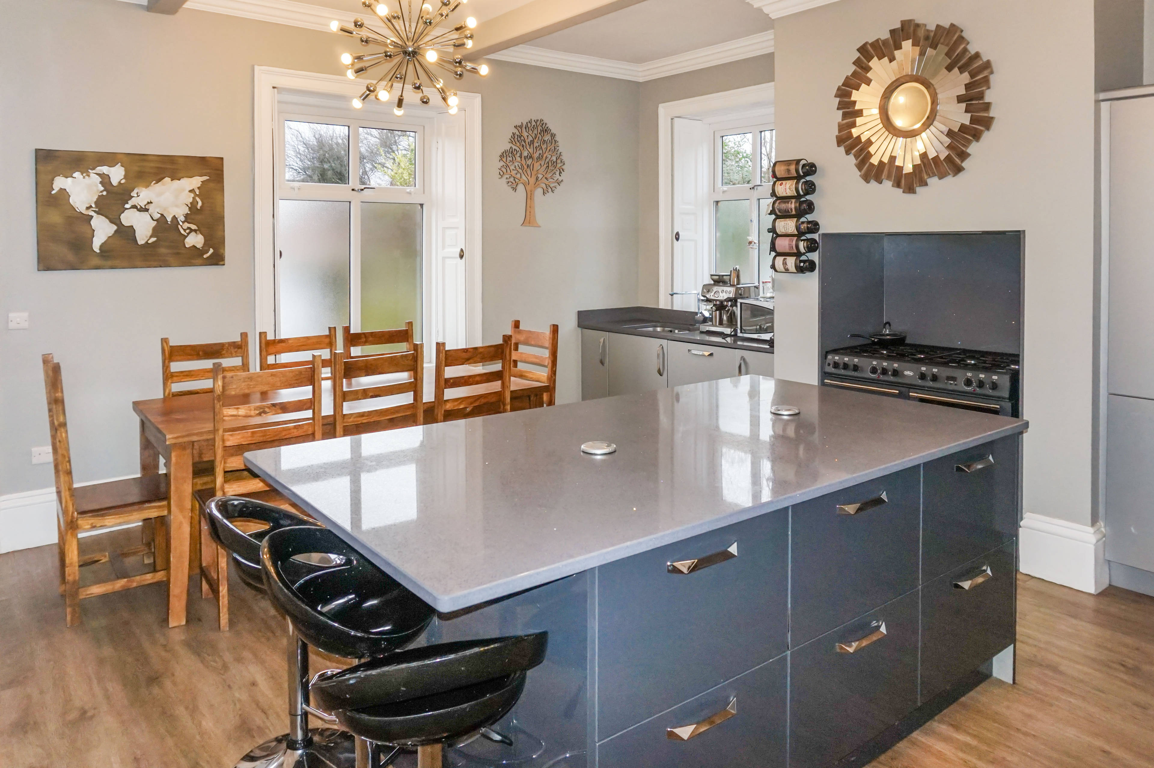 Kitchen/dining Room