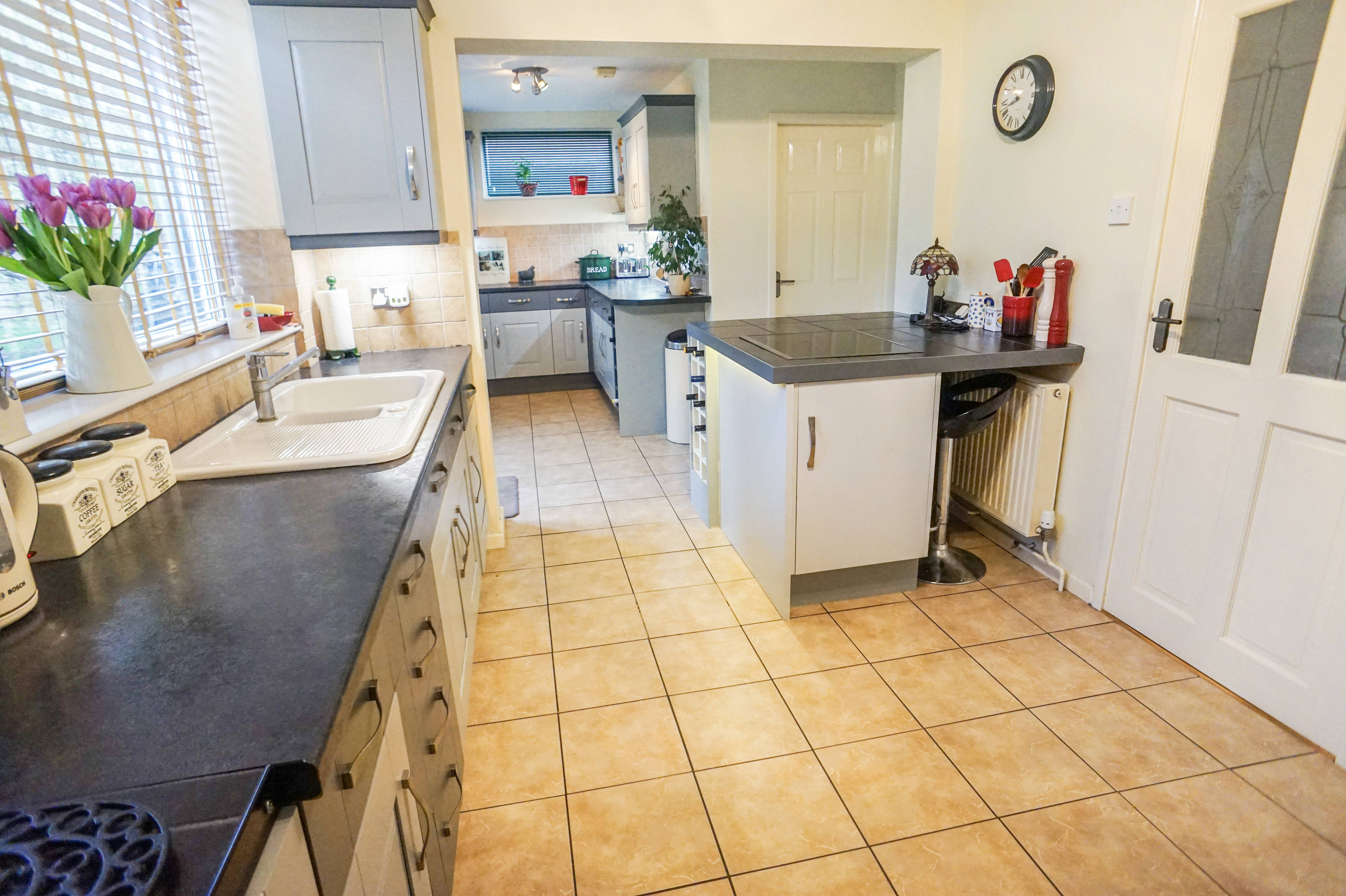 Kitchen/Breakfast